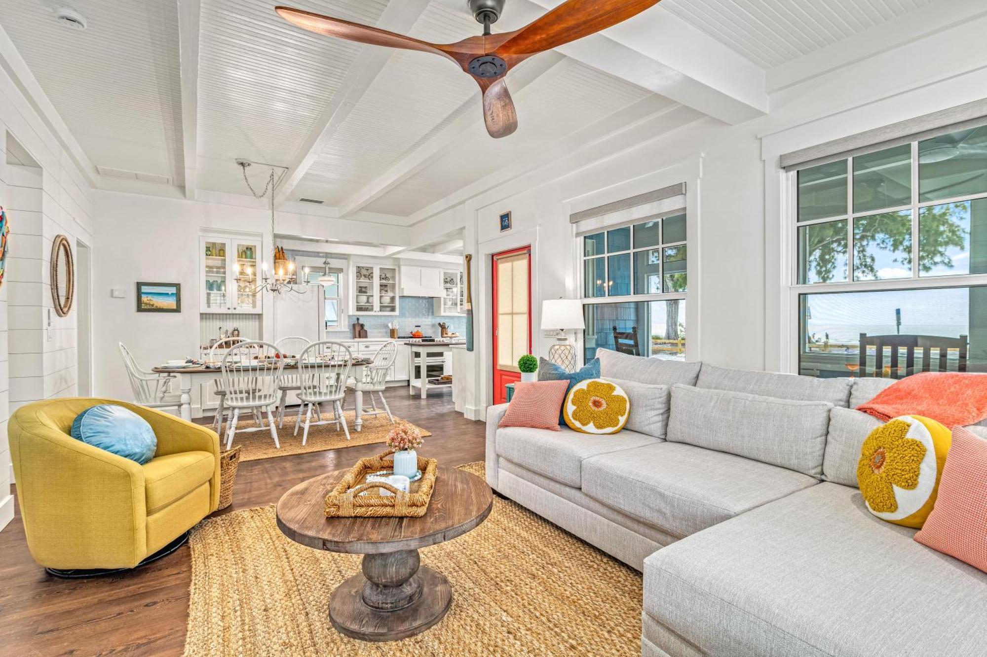 Salty Sister - 302 Holiday home *