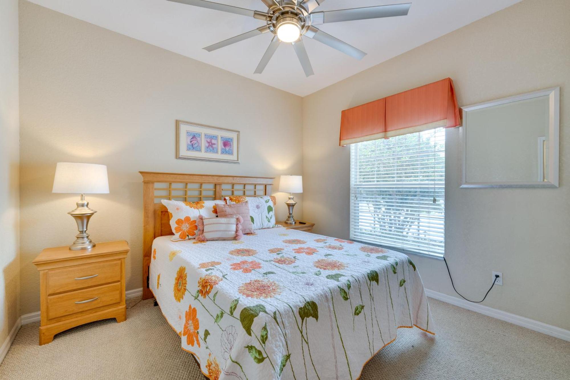 With Private Hot Tub 6 Mi To Disney! Holiday home Kissimmee