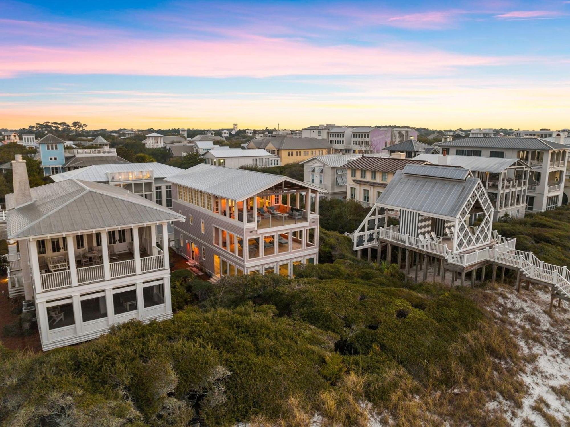 Front Seaside - Outside The Box - 4br 4,5bth Holiday home