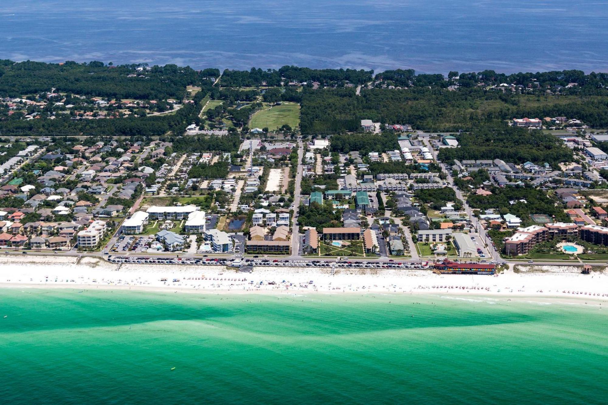 Costa Vista Townhouse #7 *