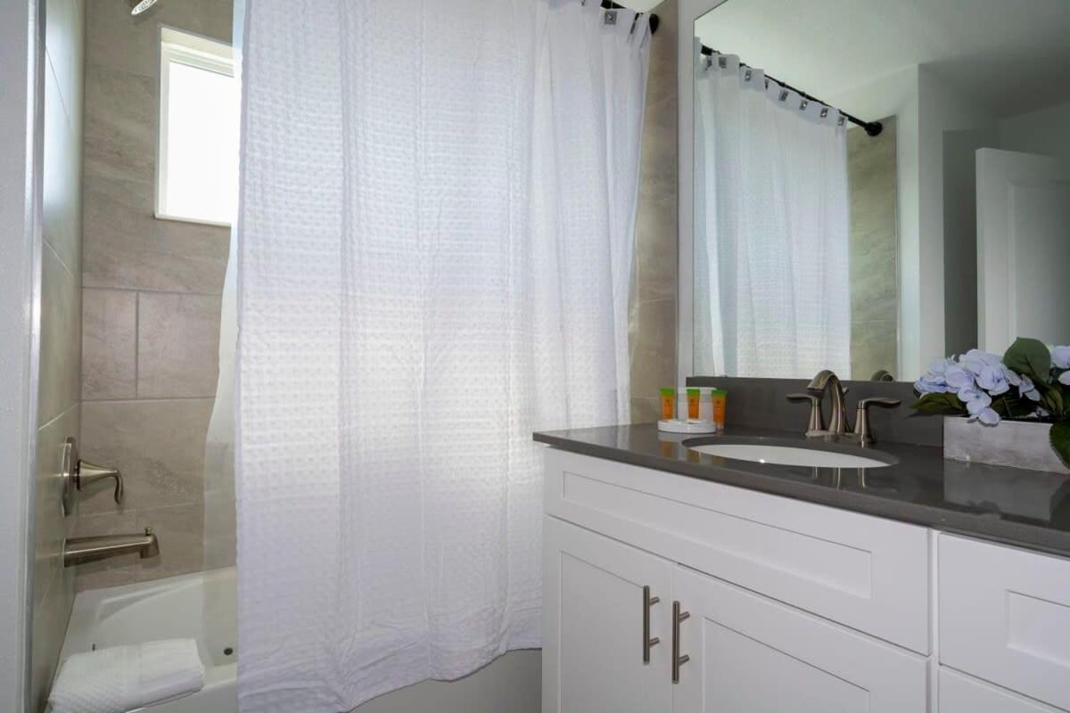 Marvelous 4bd With Pool At Storey 2601 Kissimmee