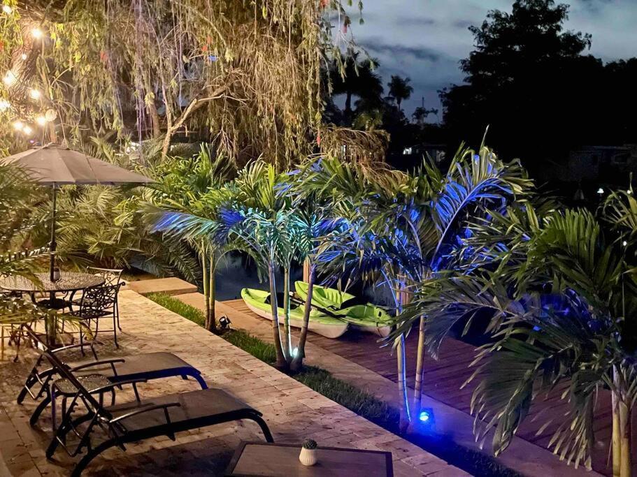 Waterfront Tropical Oasis, Htd Pool-hottub-kayaks Fort Lauderdale