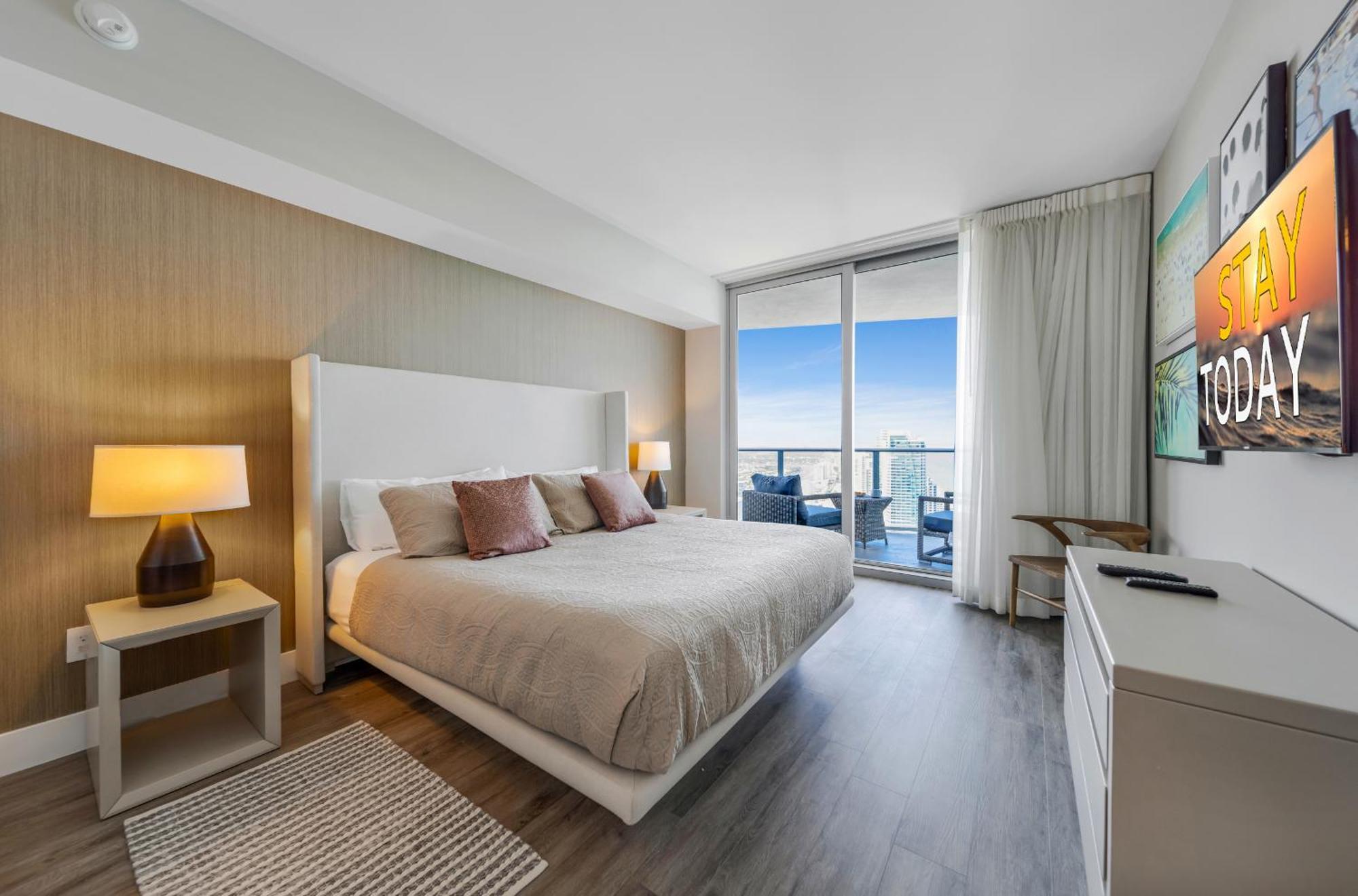 Apartment Splendid - Oceanview 1bdr & 1ba Right On The Beach, Heated Pool, Gym Hollywood
