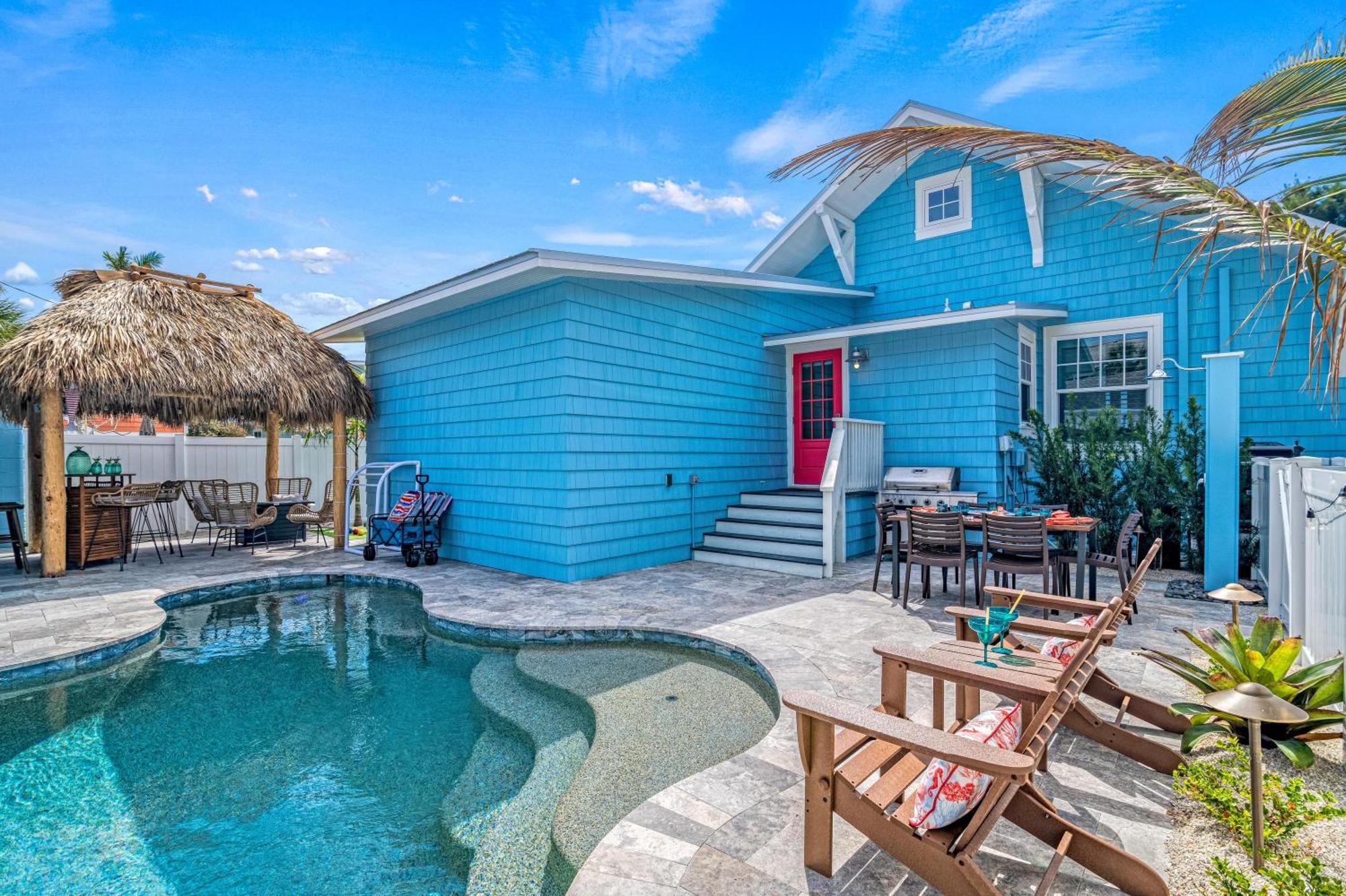 Salty Sister - 302 Holiday home *