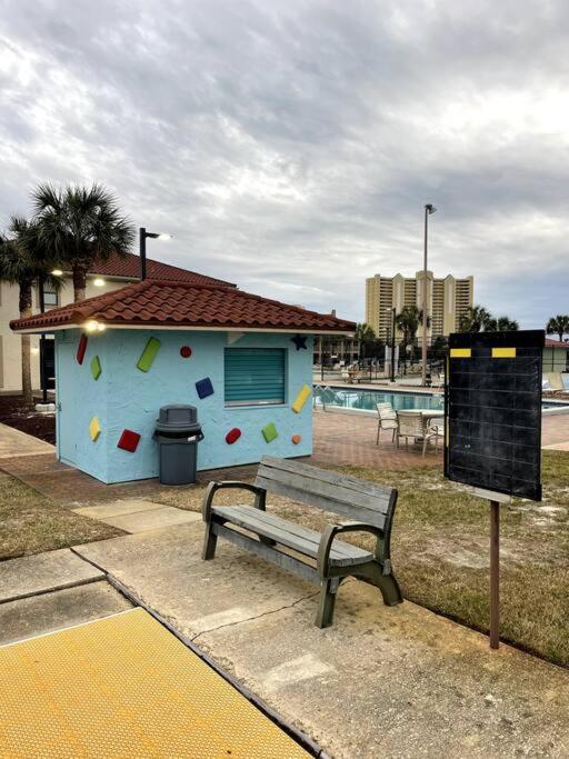 Apartment Lazy Palm 4 Pools Short Walk To Beach! Sleeps 5!