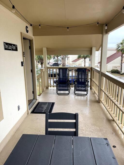 Lazy Palm 4 Pools Short Walk To Beach! Sleeps 5! Apartment *