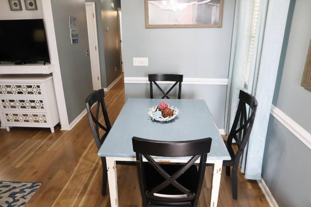 Apartment Lazy Palm 4 Pools Short Walk To Beach! Sleeps 5! Panama City Beach