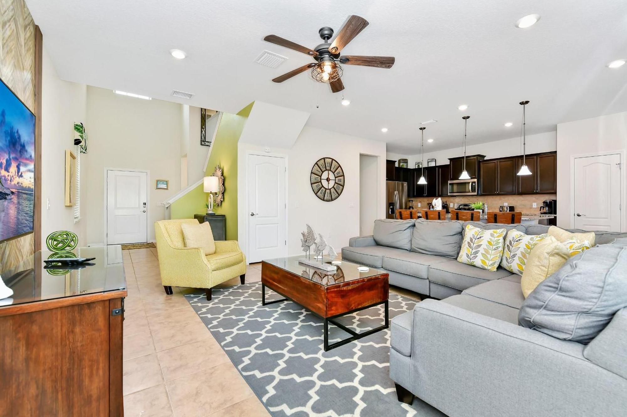 Solterra Family Oasis Getaway. 5553 Davenport