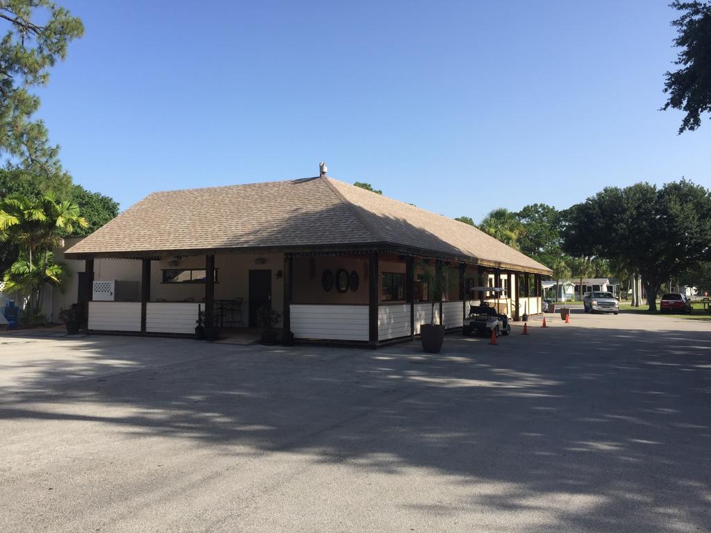 Road Runner Travel - Caravan Park Fort Pierce