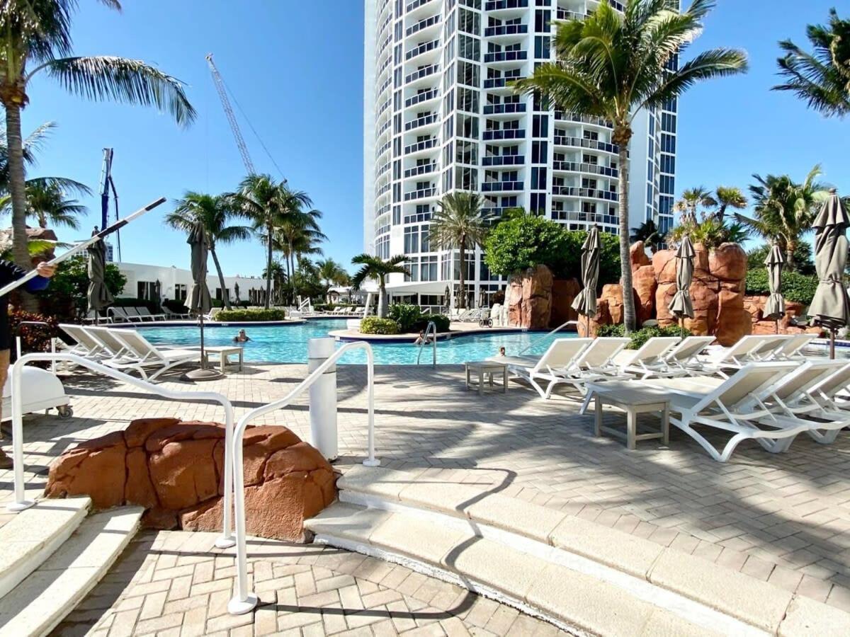 15th Floor Luxury At Trump Int Apartment *