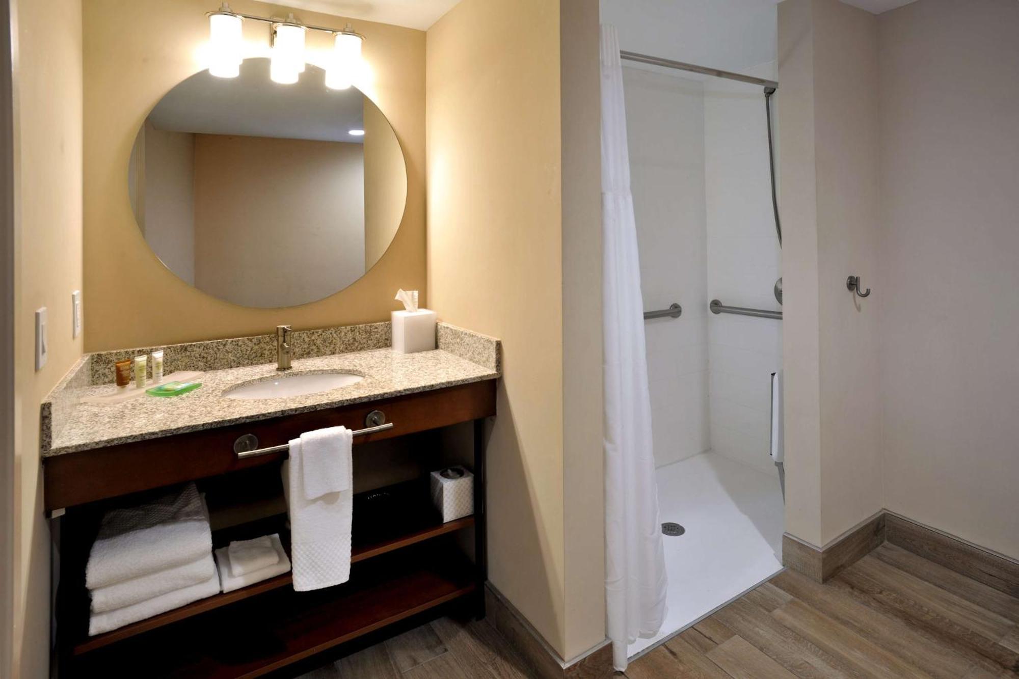Dello Ft Lauderdale Airport, Tapestry Collection By Hilton Hotel 4*