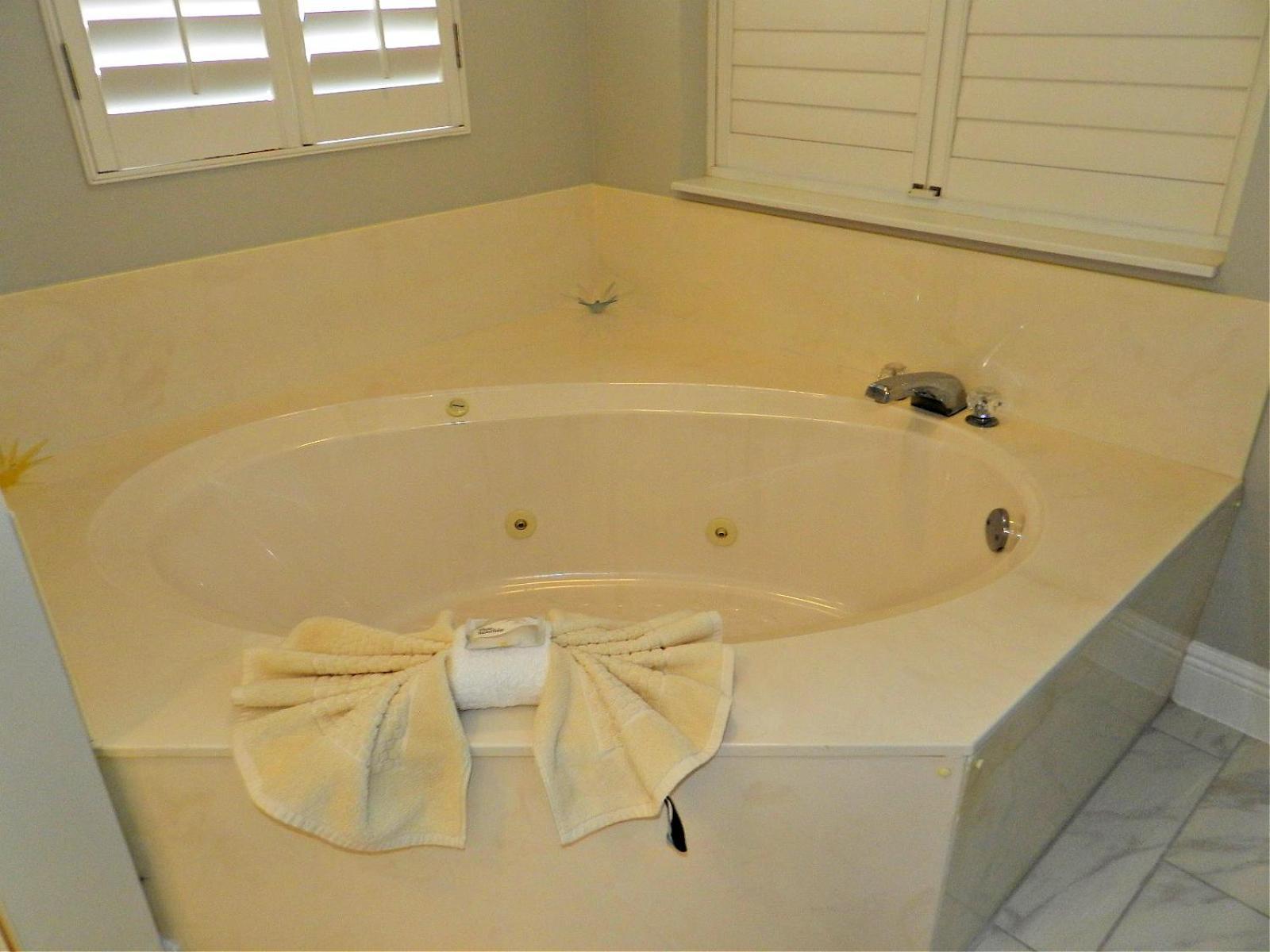 14th Floor 2 Bedroom Direct Oceanfront Wyndham Ocean Walk Daytona 1401