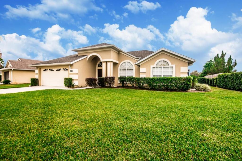 Villa Executive Waterfront 4 Bed 3 Bath, South Facing With Private Pool And Lanai. *