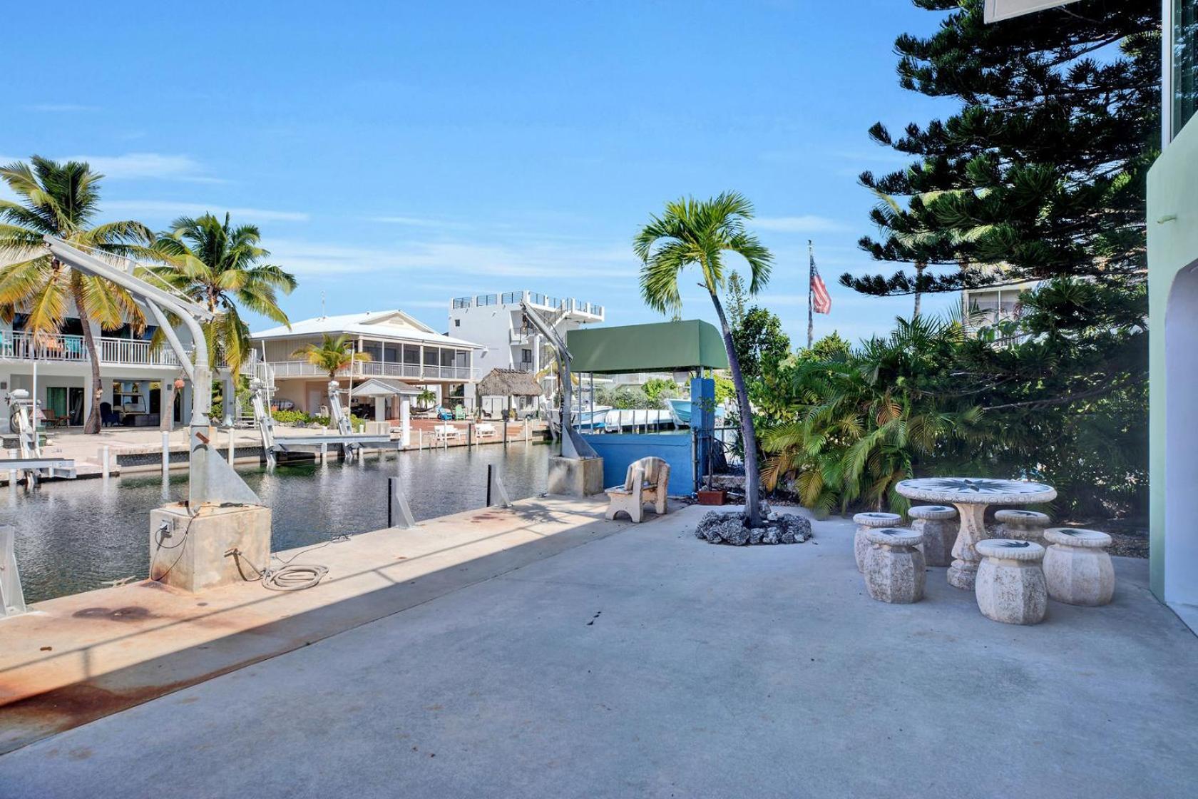 Antigua Place Islamorada