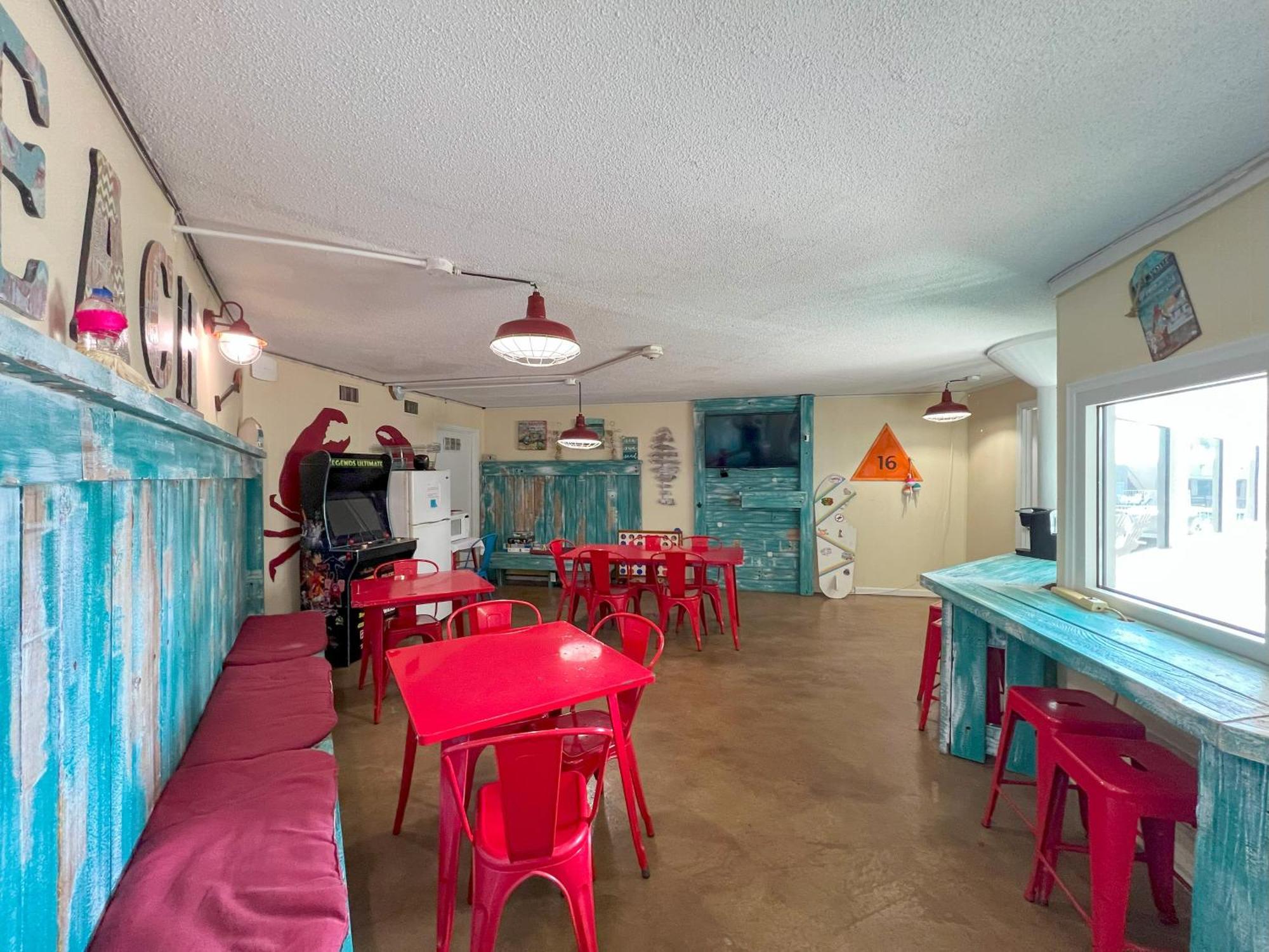 Beachfront - Perfect Location - Free Chairs *