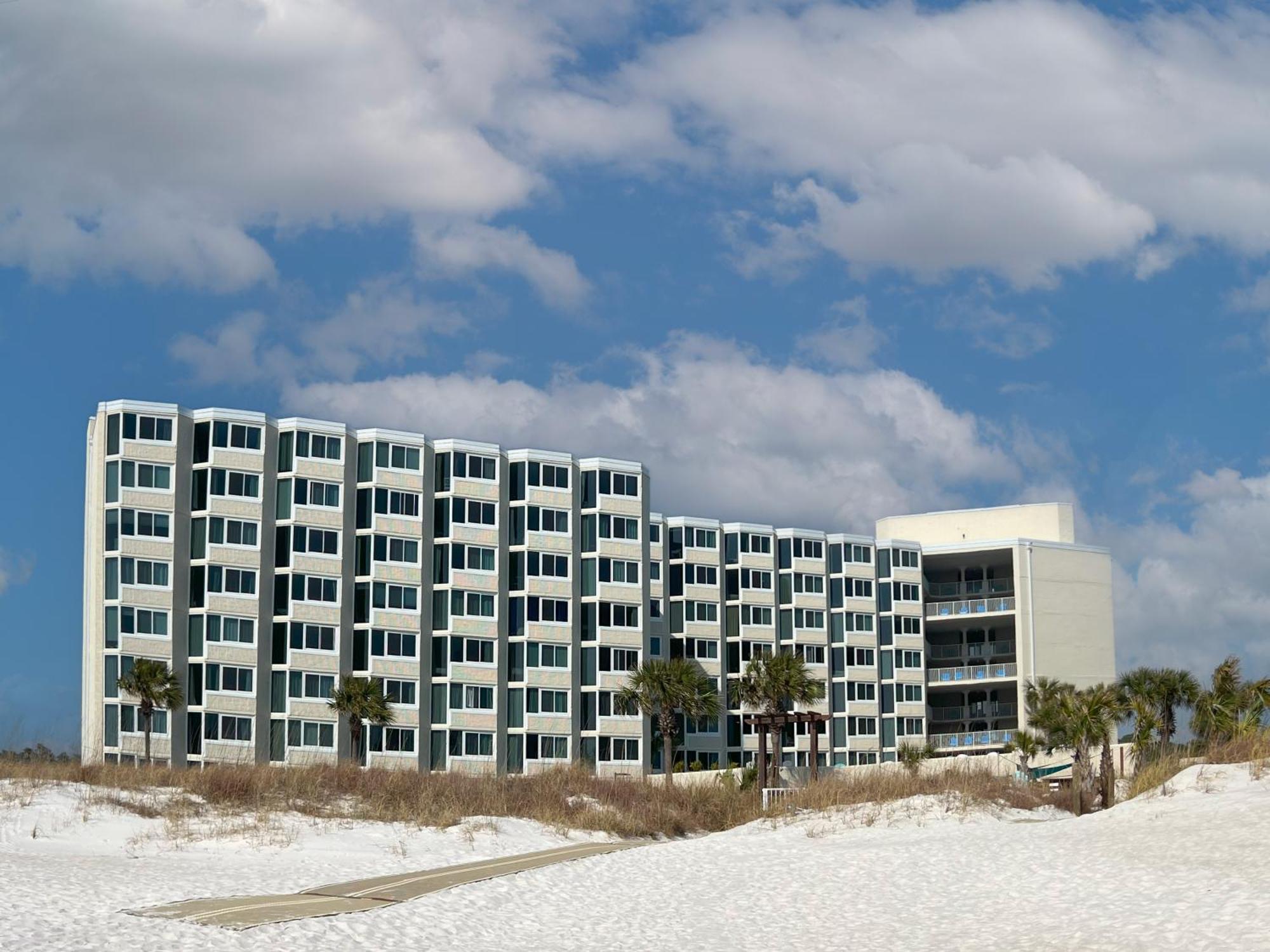 Beachfront - Perfect Location - Free Chairs * Panama City Beach