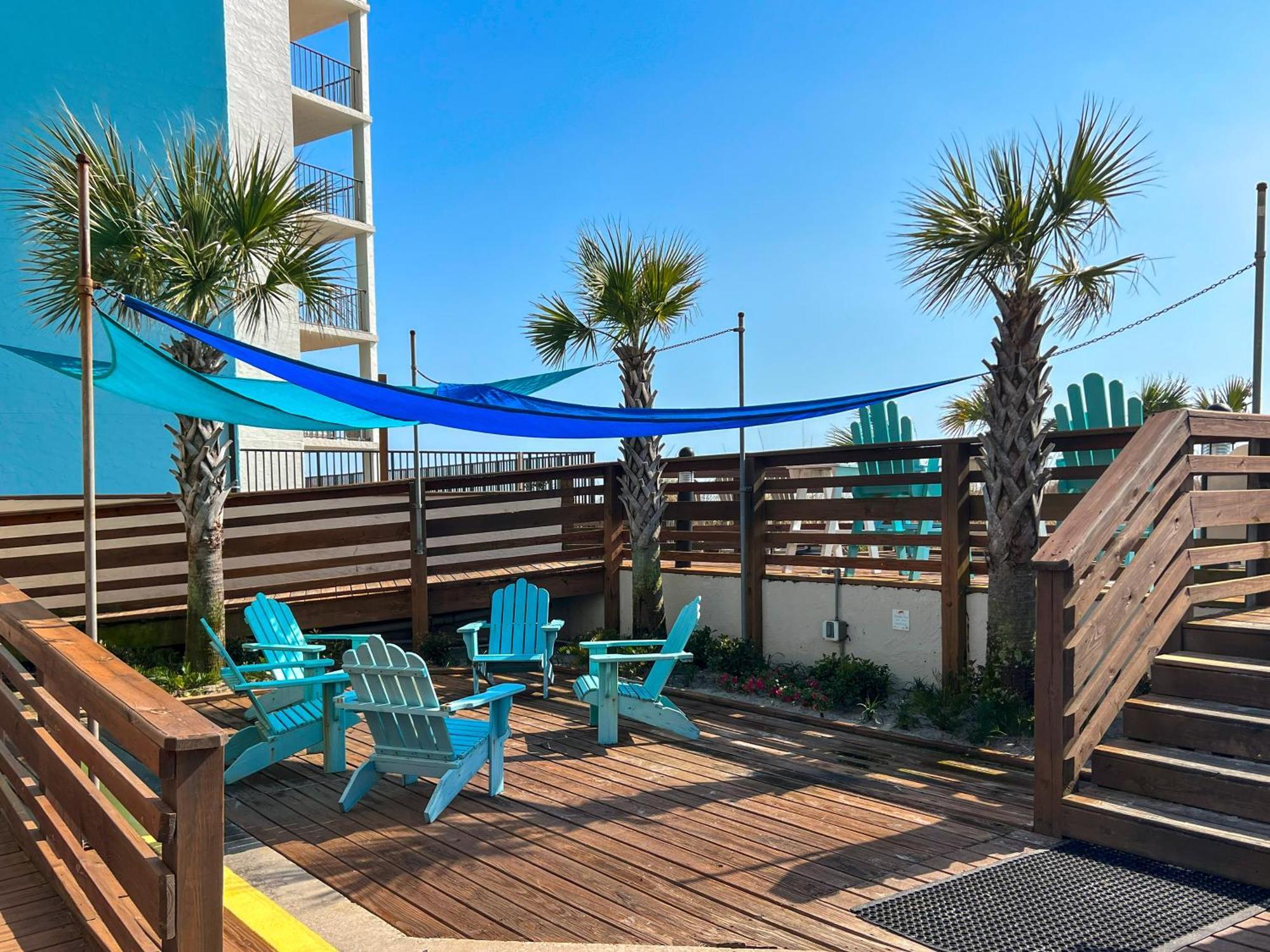Beachfront - Perfect Location - Free Chairs Panama City Beach