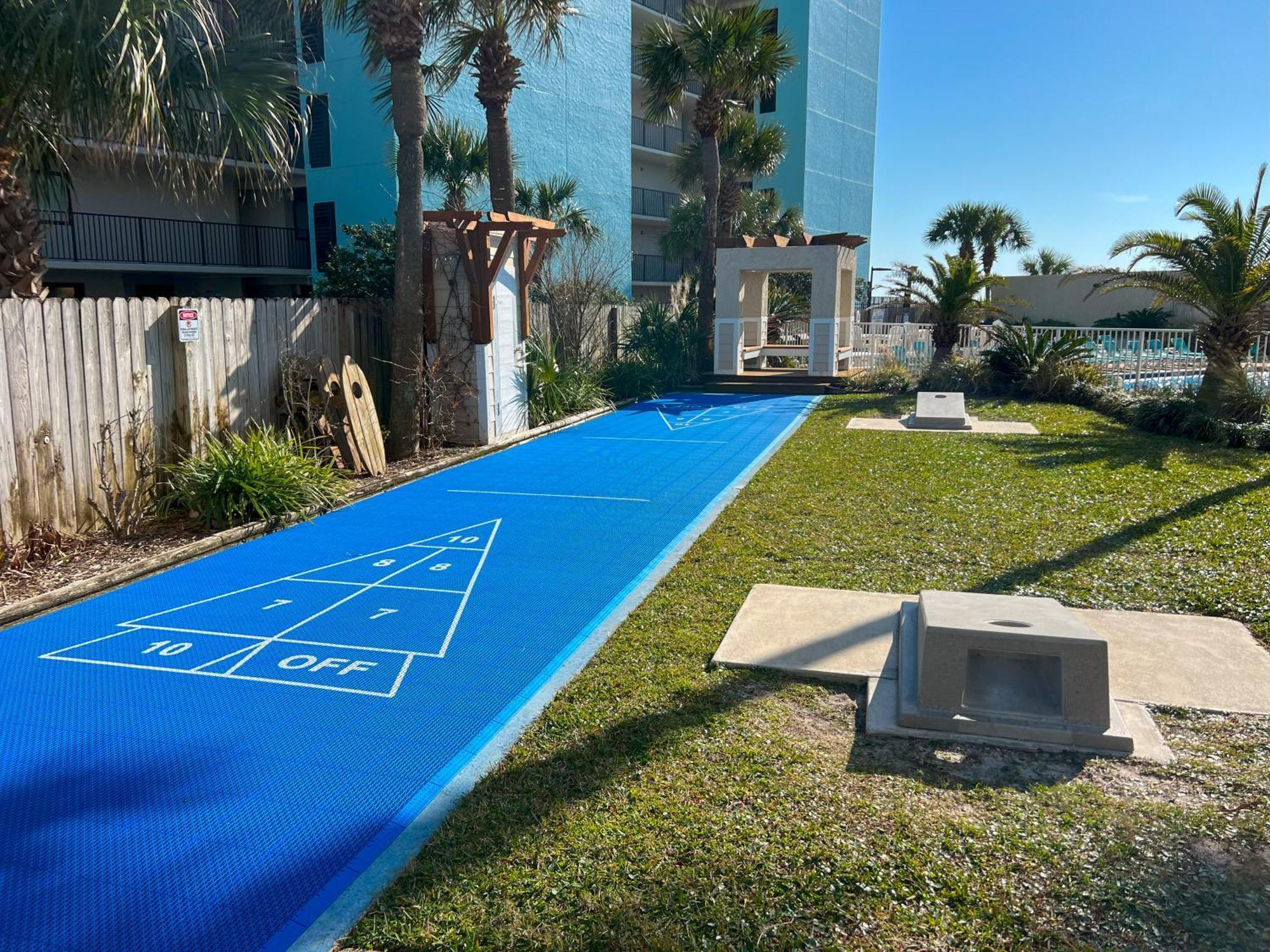 Apartment Beachfront - Perfect Location - Free Chairs