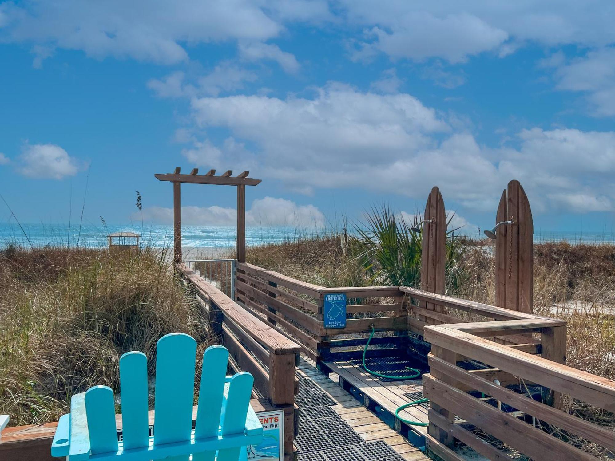 Beachfront - Perfect Location - Free Chairs *