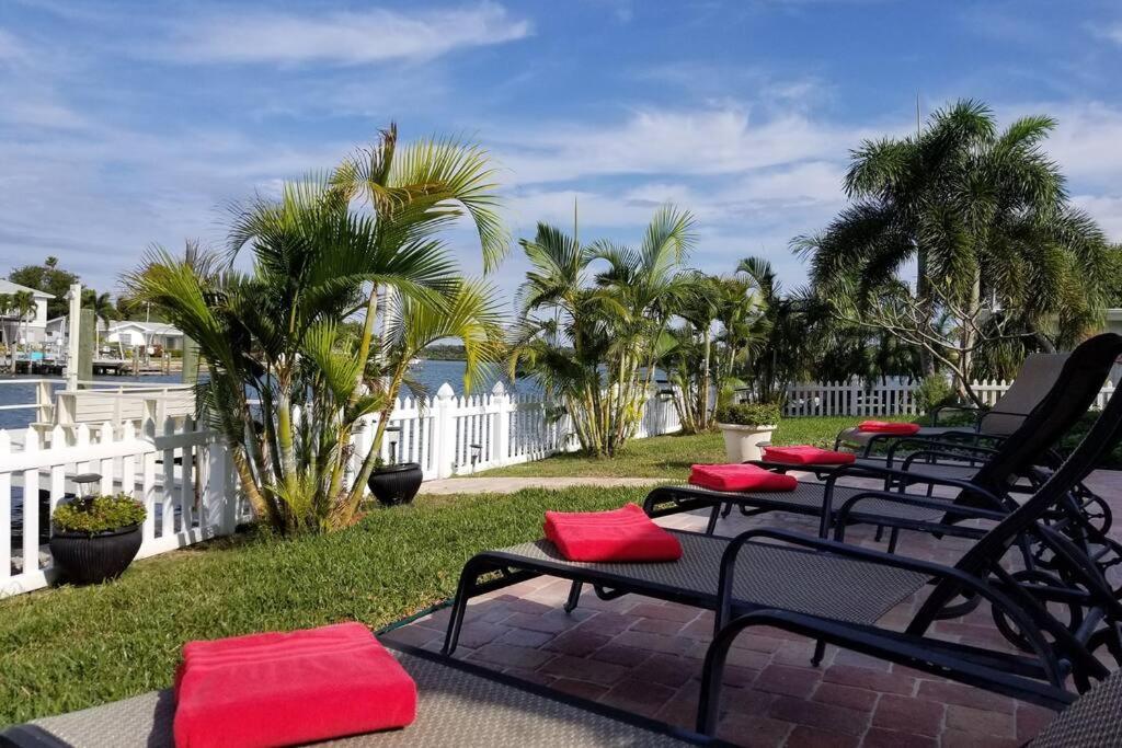 Holiday home Irb Surf House Waterfront Oasis+ Sunshine +fun Kayaks Clearwater Beach