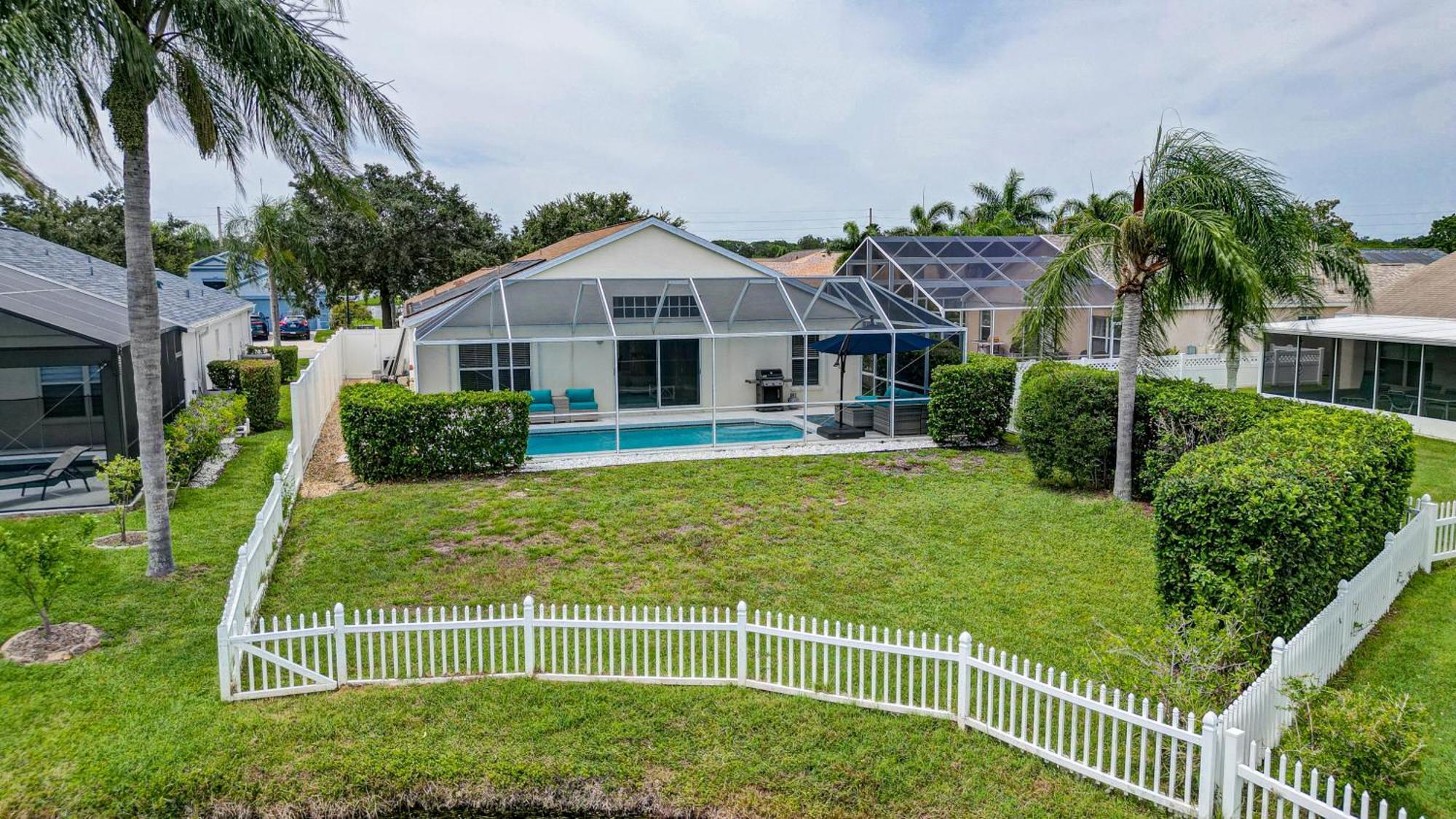 Holiday home Turtle Bay Cottage! Cozy With Private Pool! Water View!