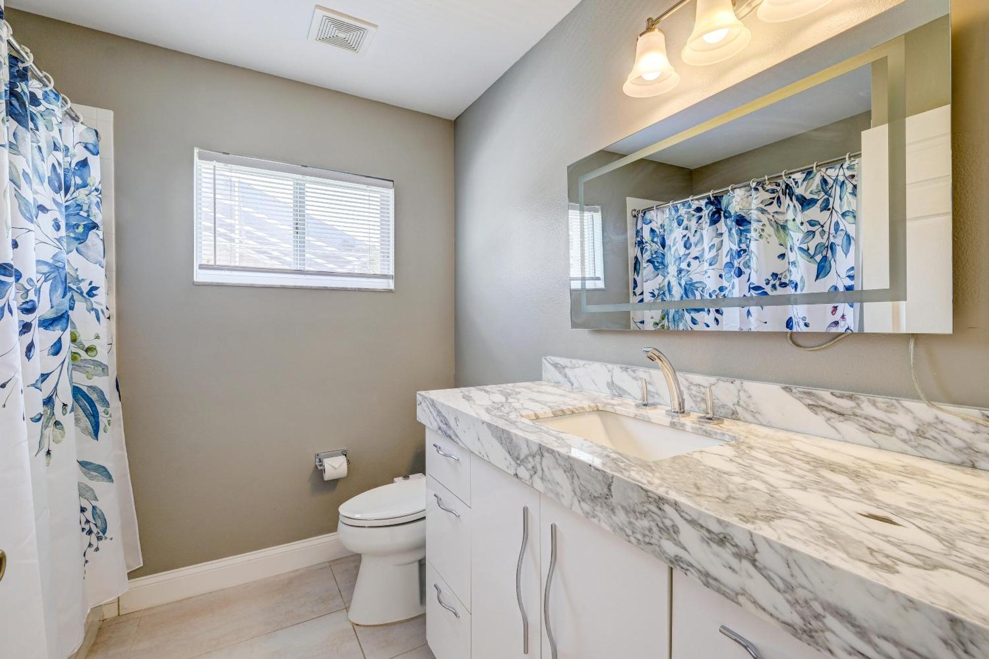 Turtle Bay Cottage! Cozy With Private Pool! Water View! *