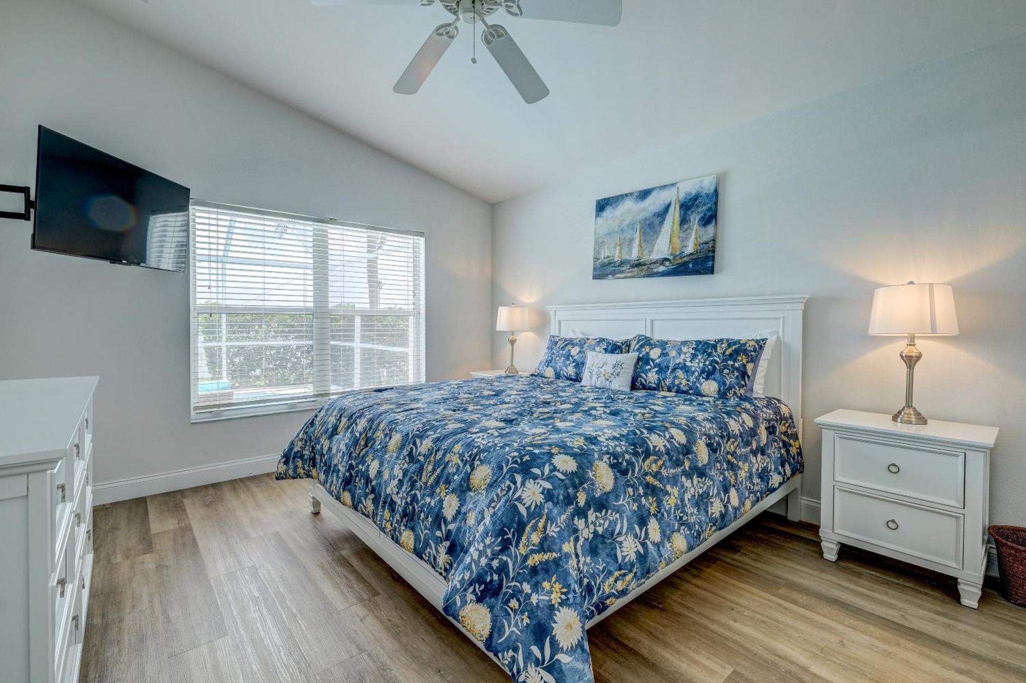 Turtle Bay Cottage! Cozy With Private Pool! Water View! *