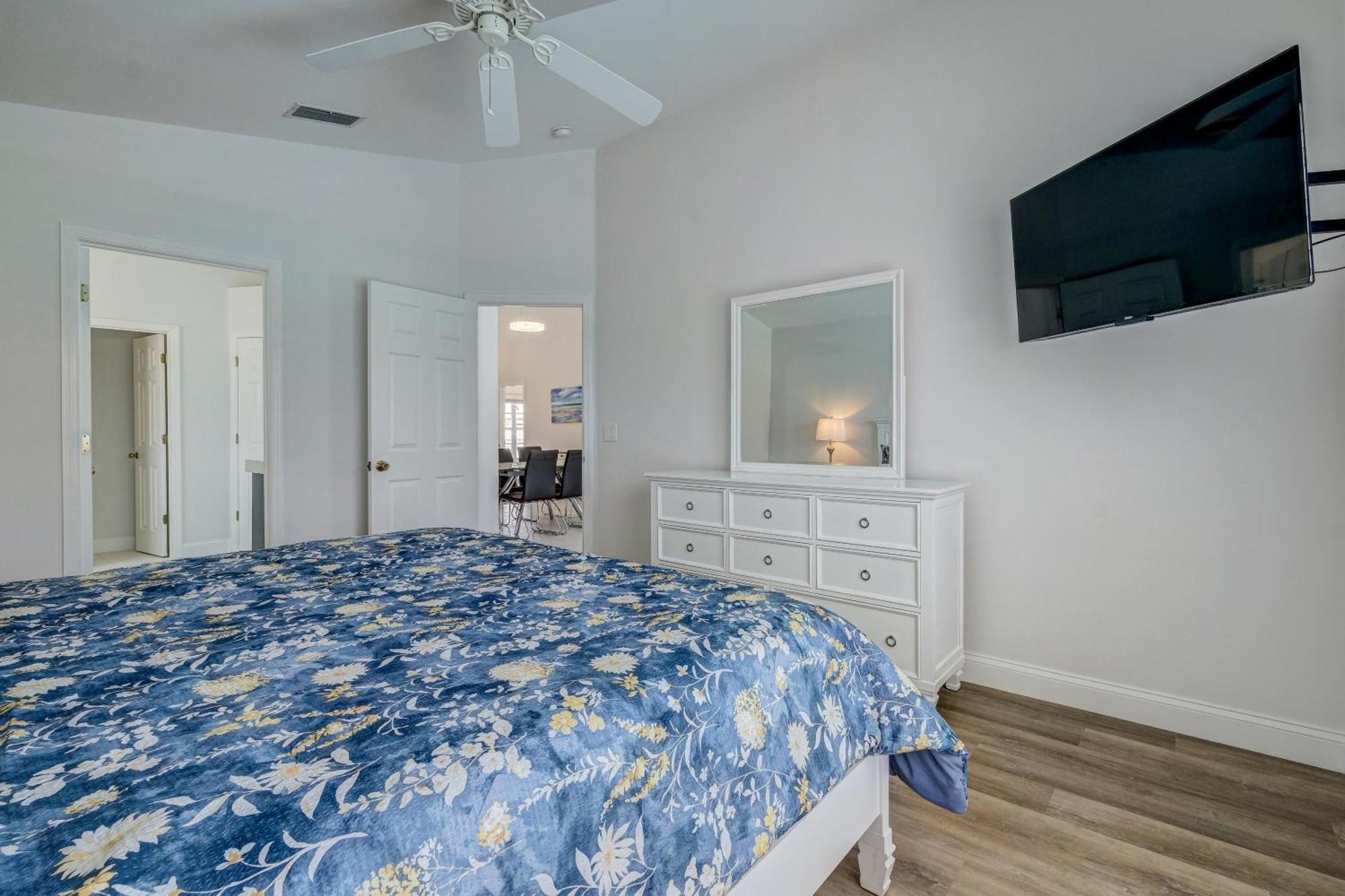 Holiday home Turtle Bay Cottage! Cozy With Private Pool! Water View!