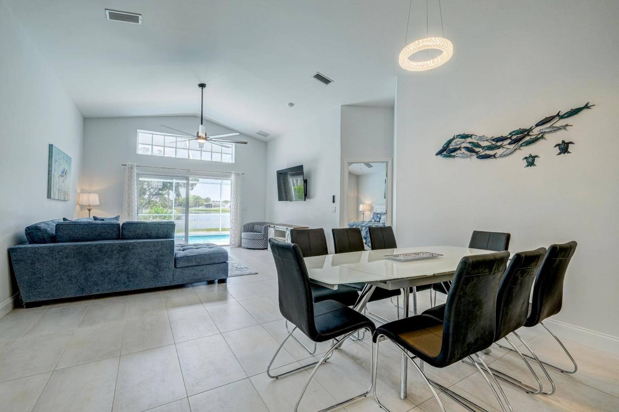 Turtle Bay Cottage! Cozy With Private Pool! Water View! Holiday home *