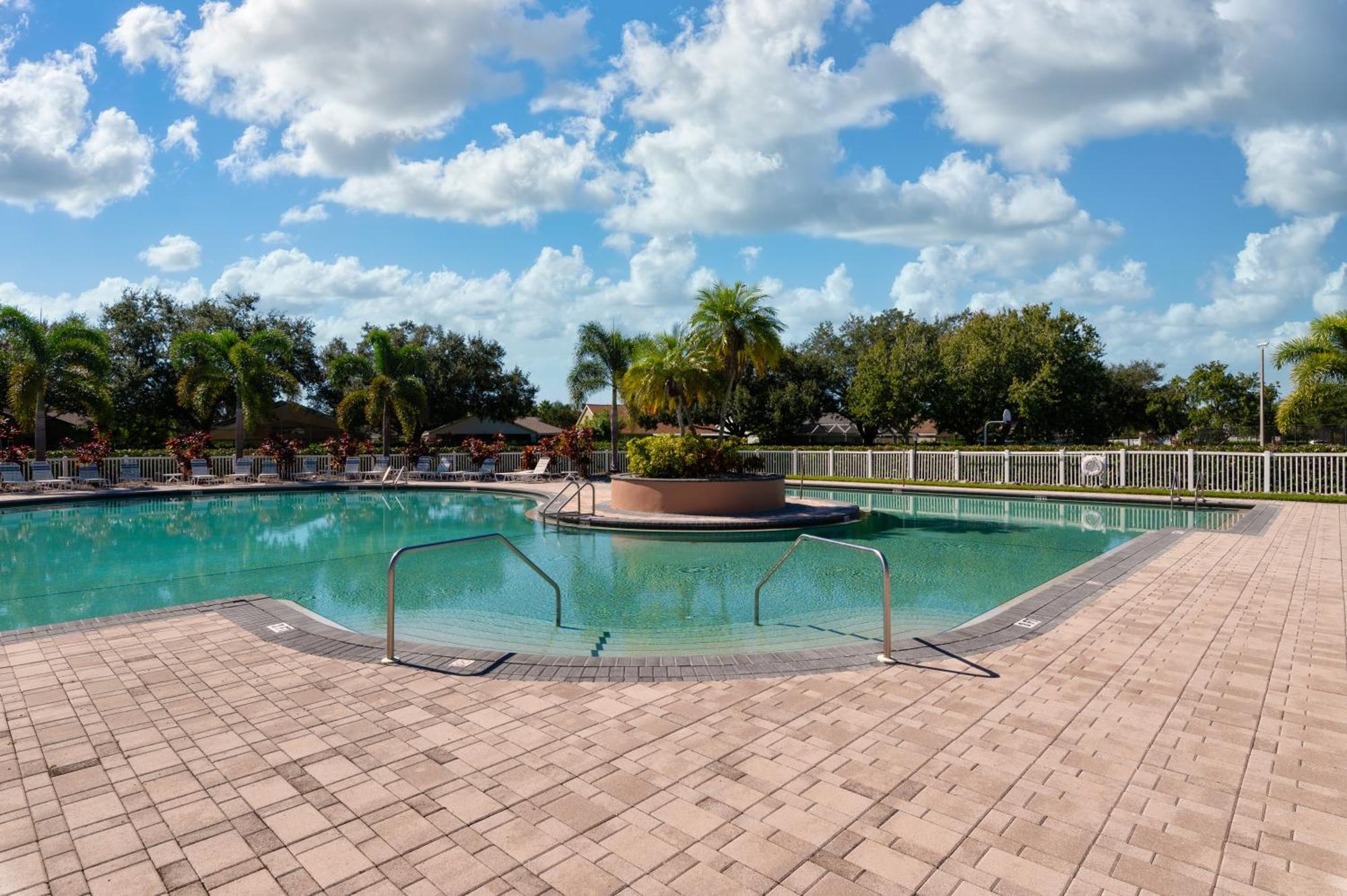 Holiday home Turtle Bay Cottage! Cozy With Private Pool! Water View! Bradenton