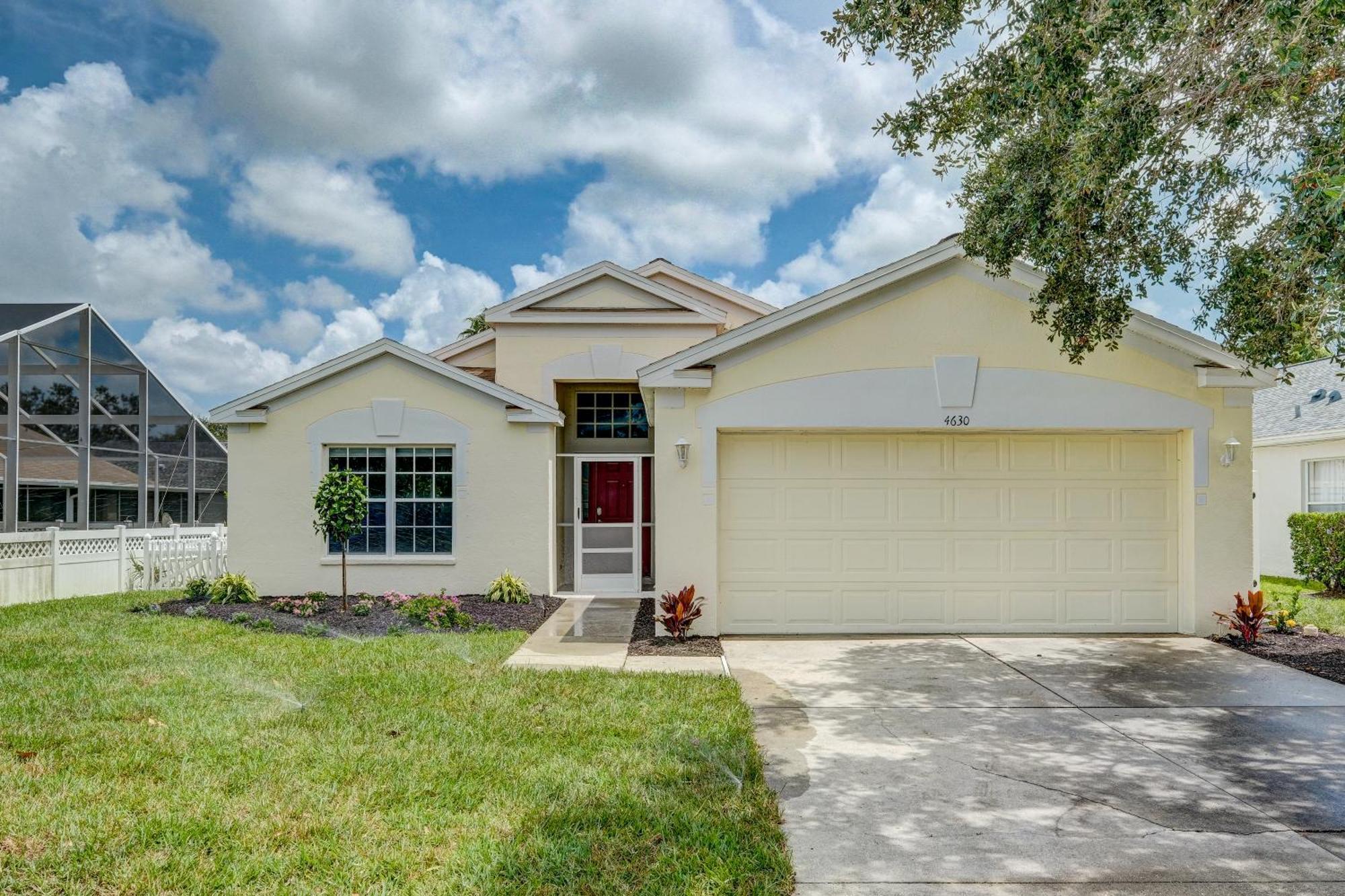 Holiday home Turtle Bay Cottage! Cozy With Private Pool! Water View! Bradenton