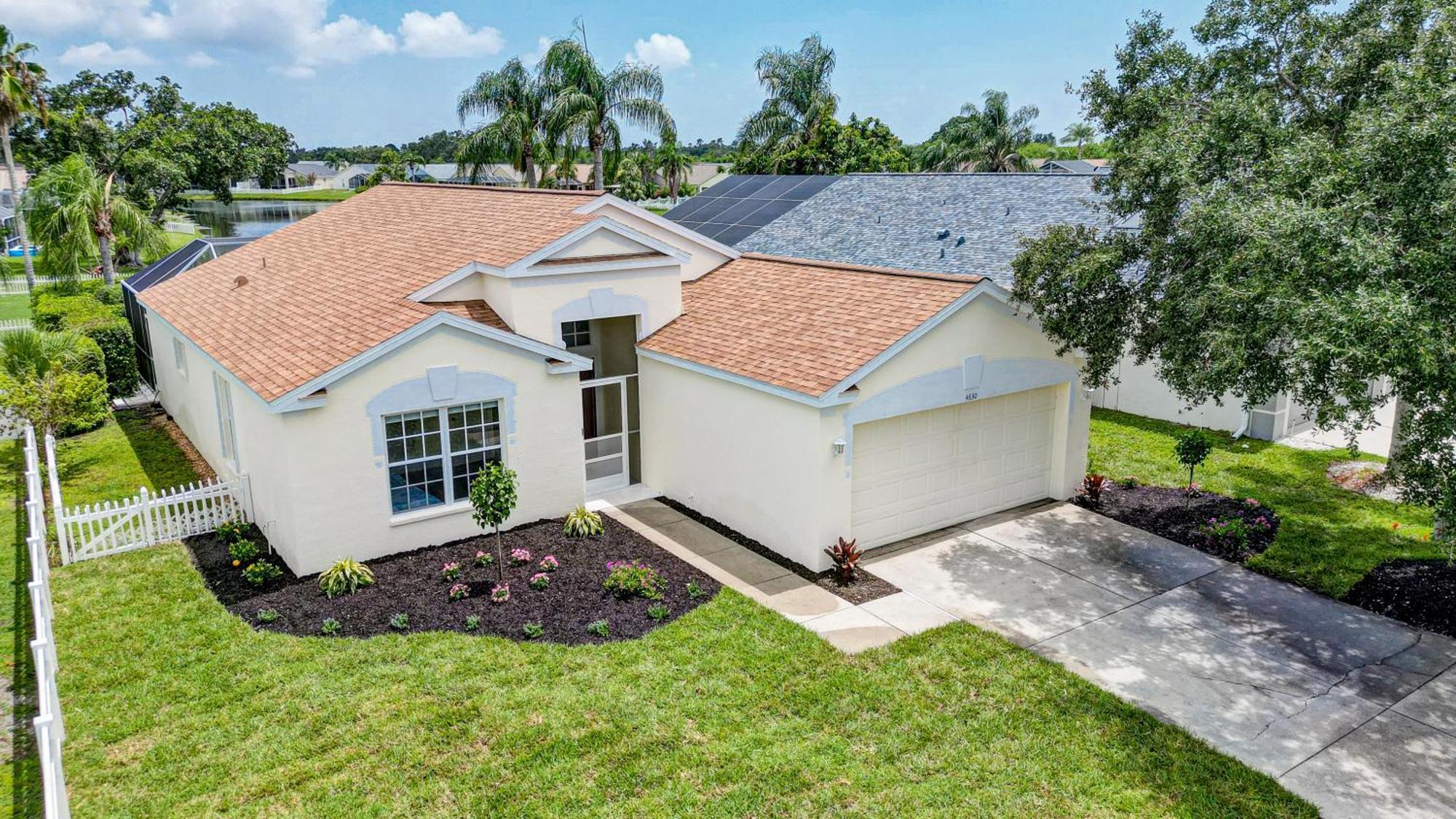 Turtle Bay Cottage! Cozy With Private Pool! Water View! * Bradenton