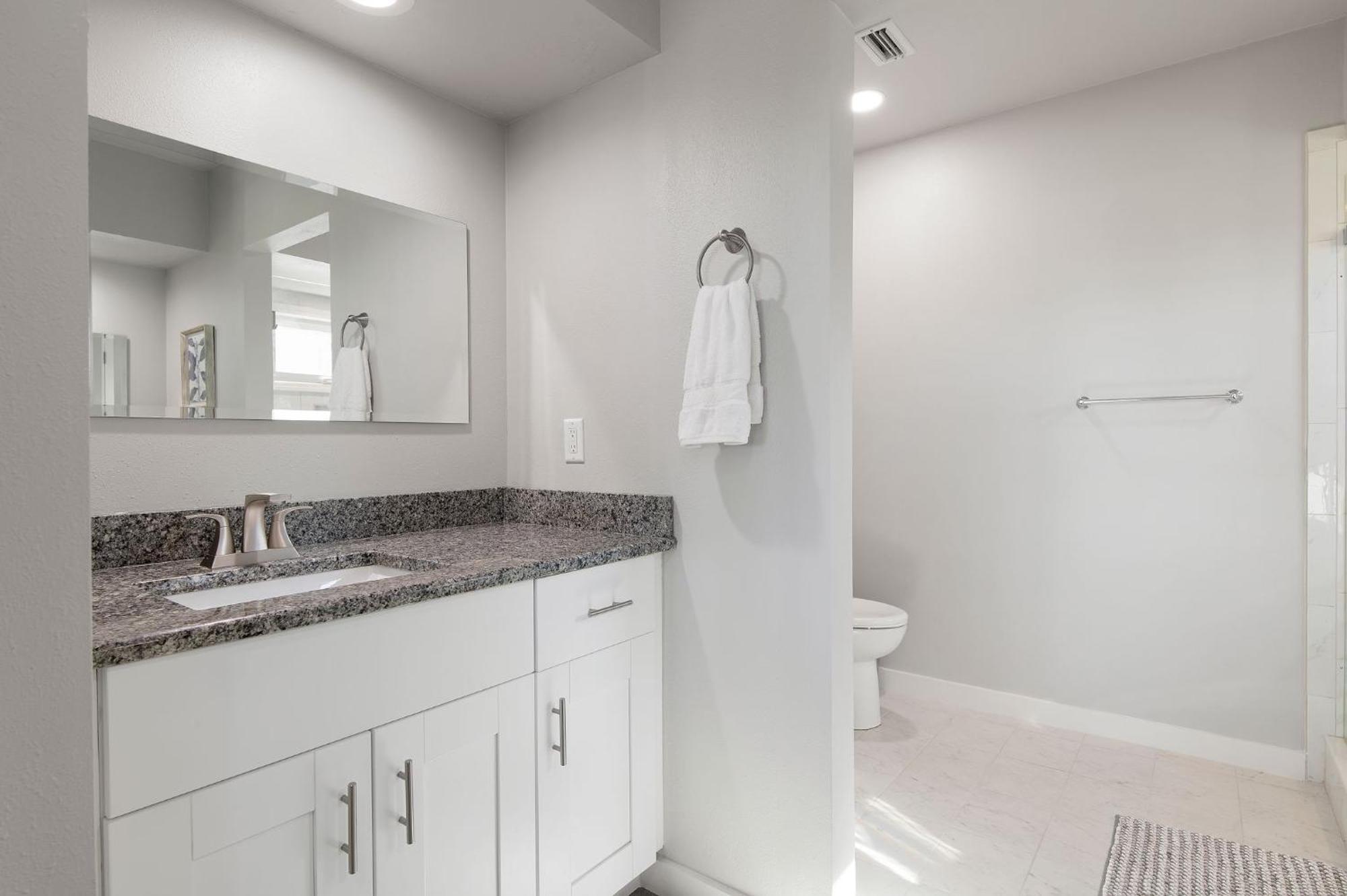 Holiday home The Tree House! Beautiful Townhome In With Great Amenities Surrounded By Nature! *