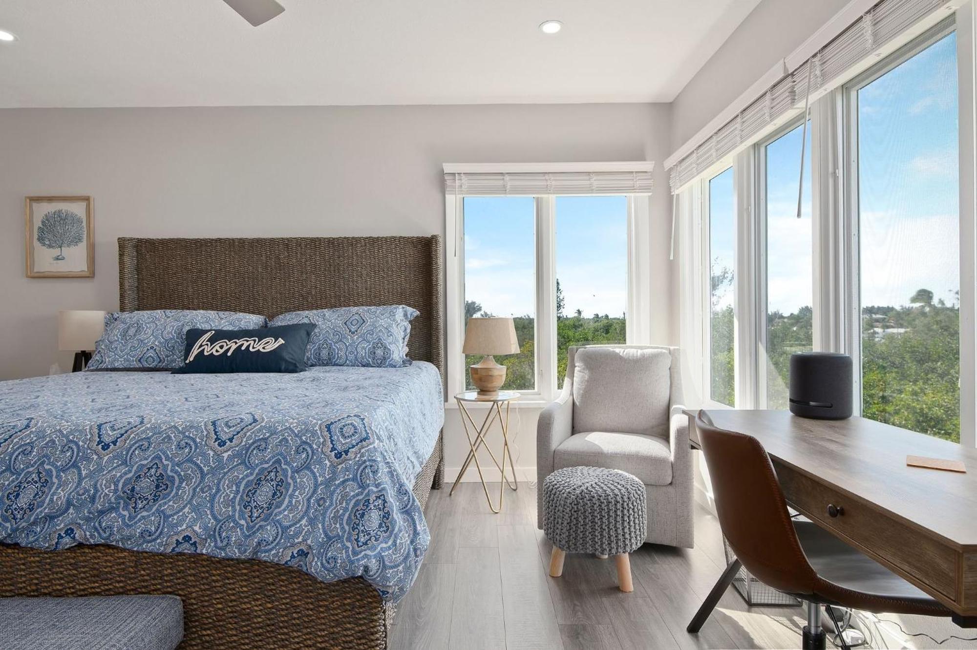 The Tree House! Beautiful Townhome In With Great Amenities Surrounded By Nature! *