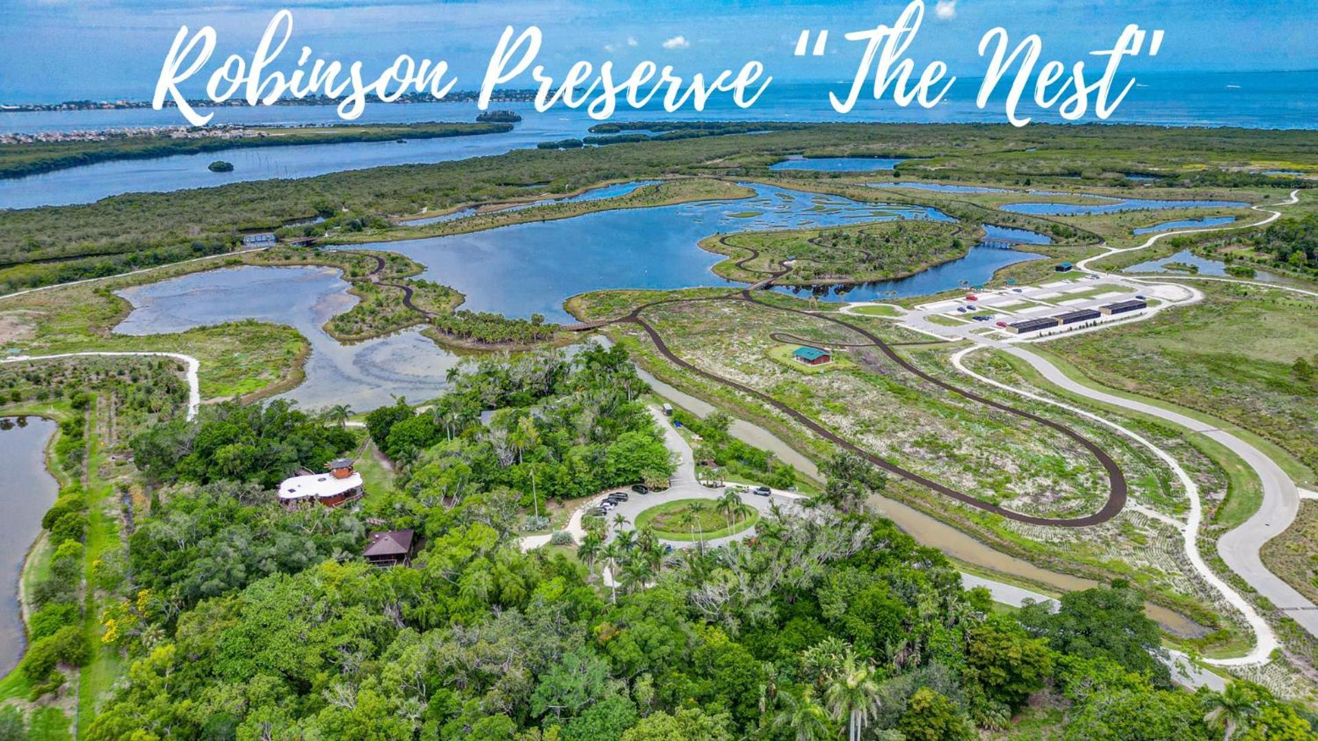 Royal Palm Paradise! Waterfront, Private Pool & Hot Tub, Boat Dock! Bradenton