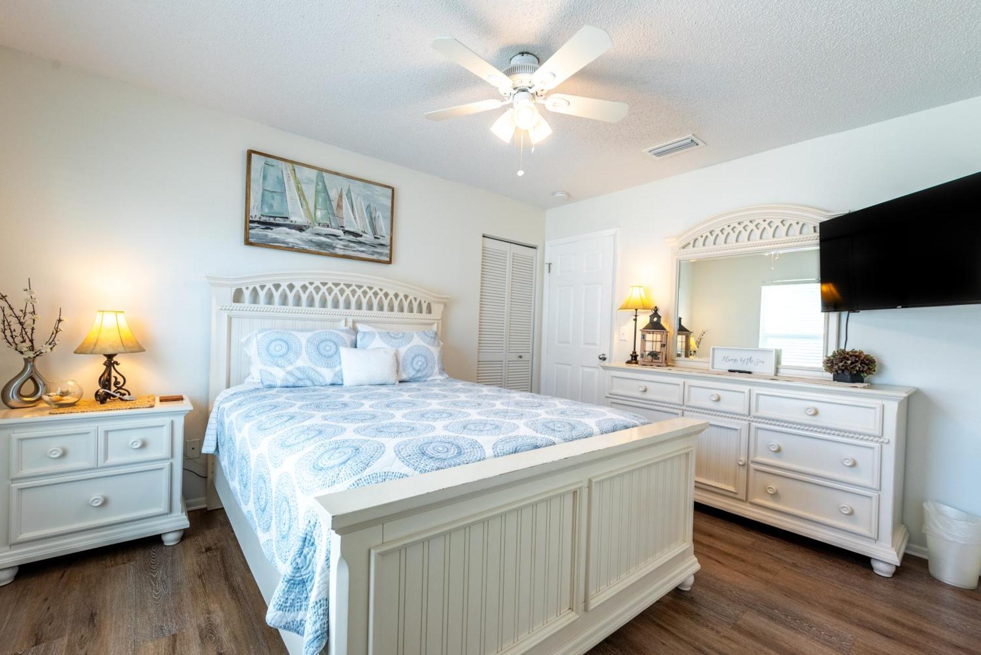 Montauks Point! Private Pool 10 Min Drive To Anna Maria Beaches! Bradenton
