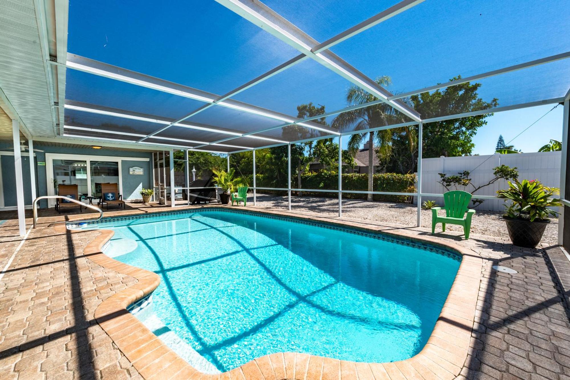 Montauks Point! Private Pool 10 Min Drive To Anna Maria Beaches! Holiday home Bradenton