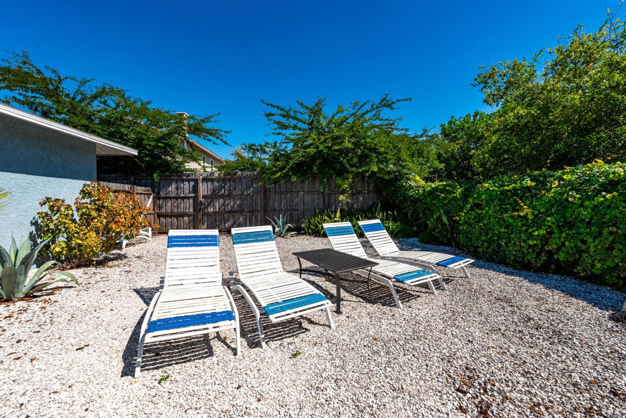 Montauks Point! Private Pool 10 Min Drive To Anna Maria Beaches! *