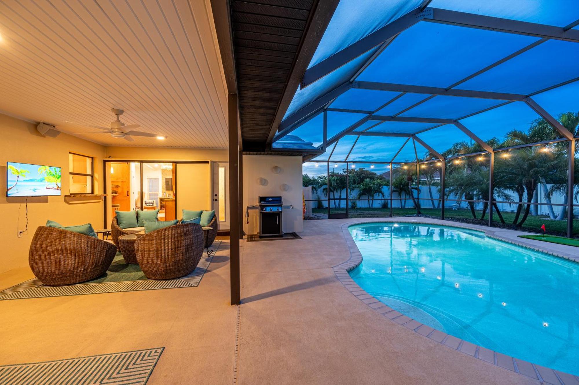 New! House Of Palms! Private Pool Home! Short Drive To Ami * Bradenton