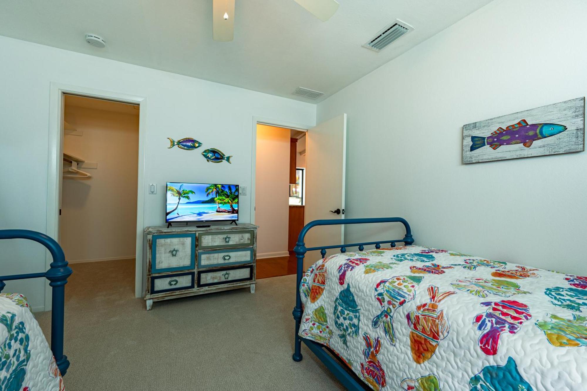 New! House Of Palms! Private Pool Home! Short Drive To Ami