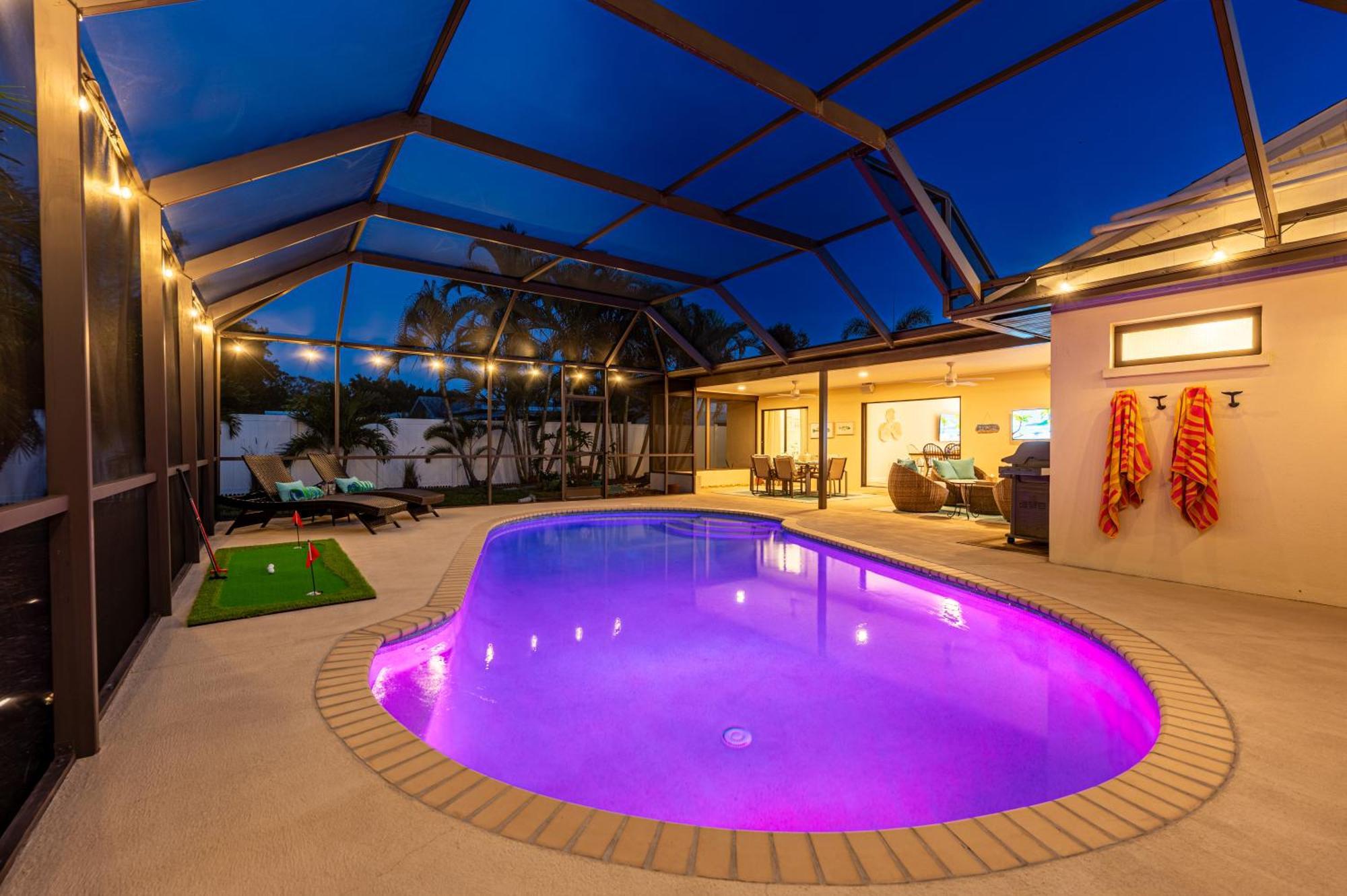 New! House Of Palms! Private Pool Home! Short Drive To Ami Holiday home Bradenton