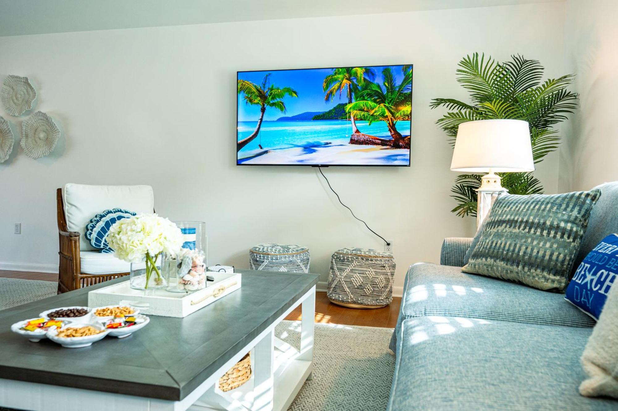 New! House Of Palms! Private Pool Home! Short Drive To Ami * Bradenton