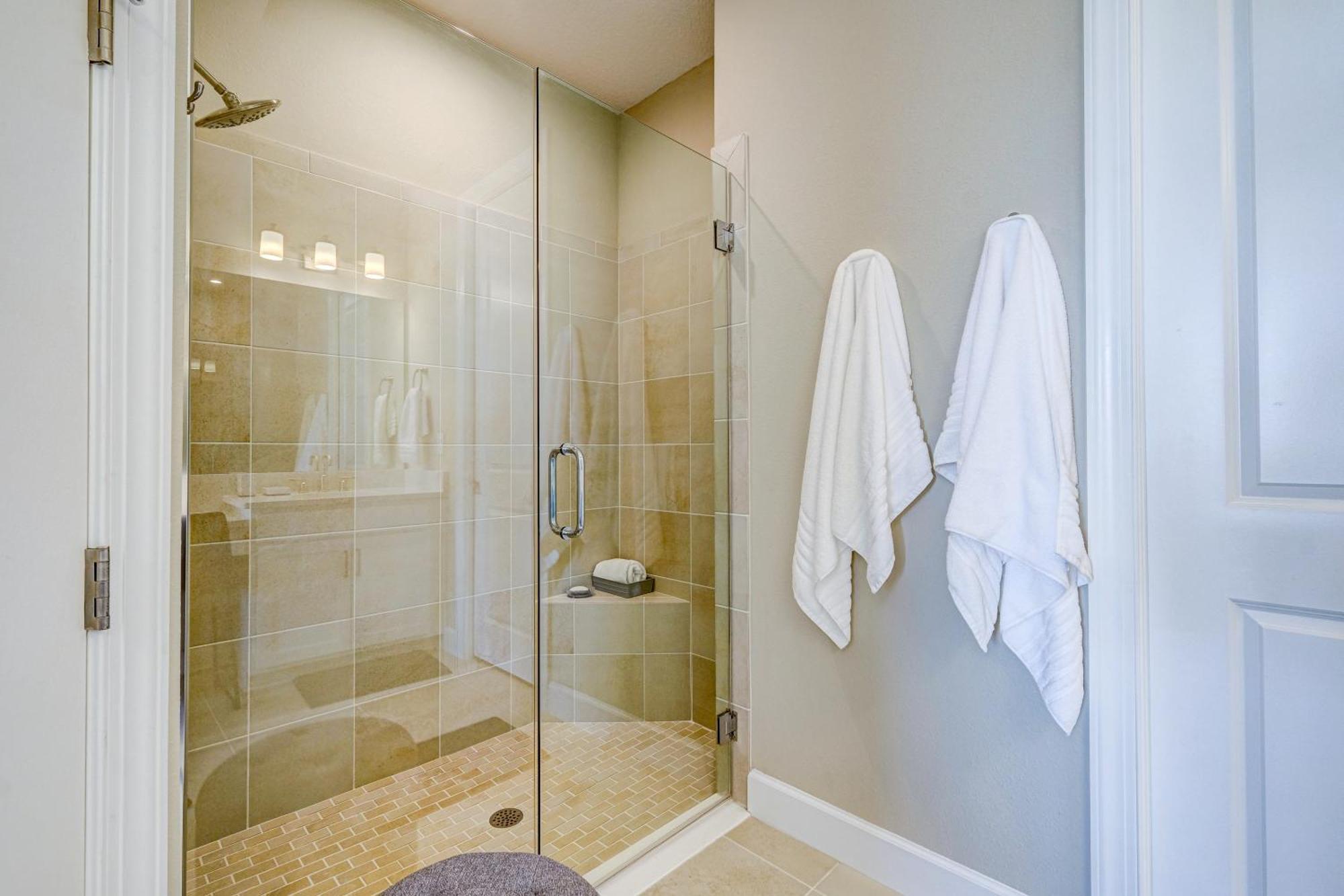 Azario Sunrise ! Active Lifestyle Community! Near Ami And Tampa *