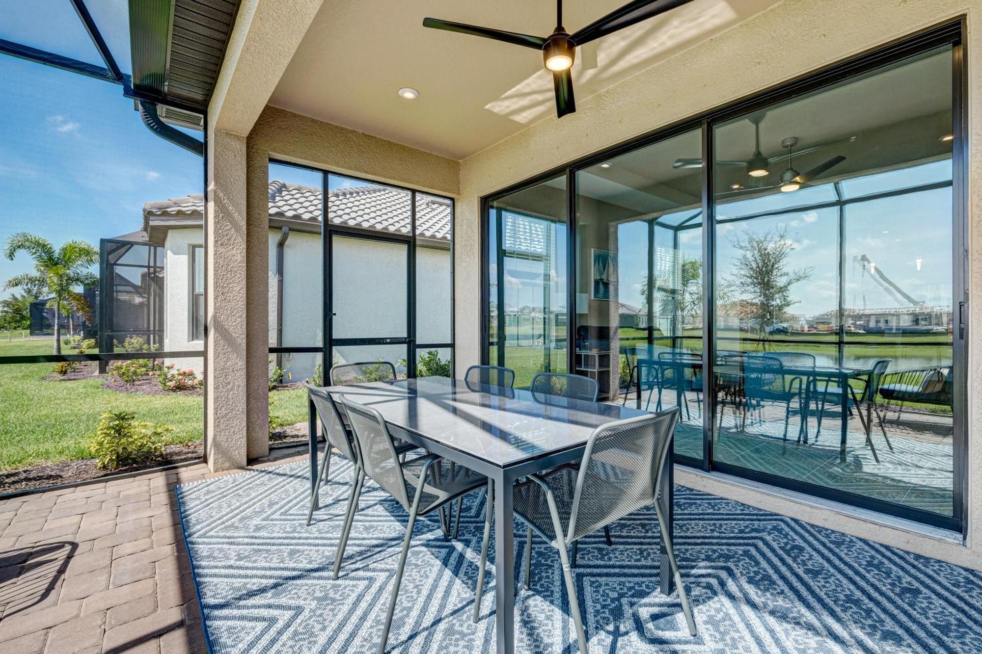 Azario Sunrise ! Active Lifestyle Community! Near Ami And Tampa Holiday home