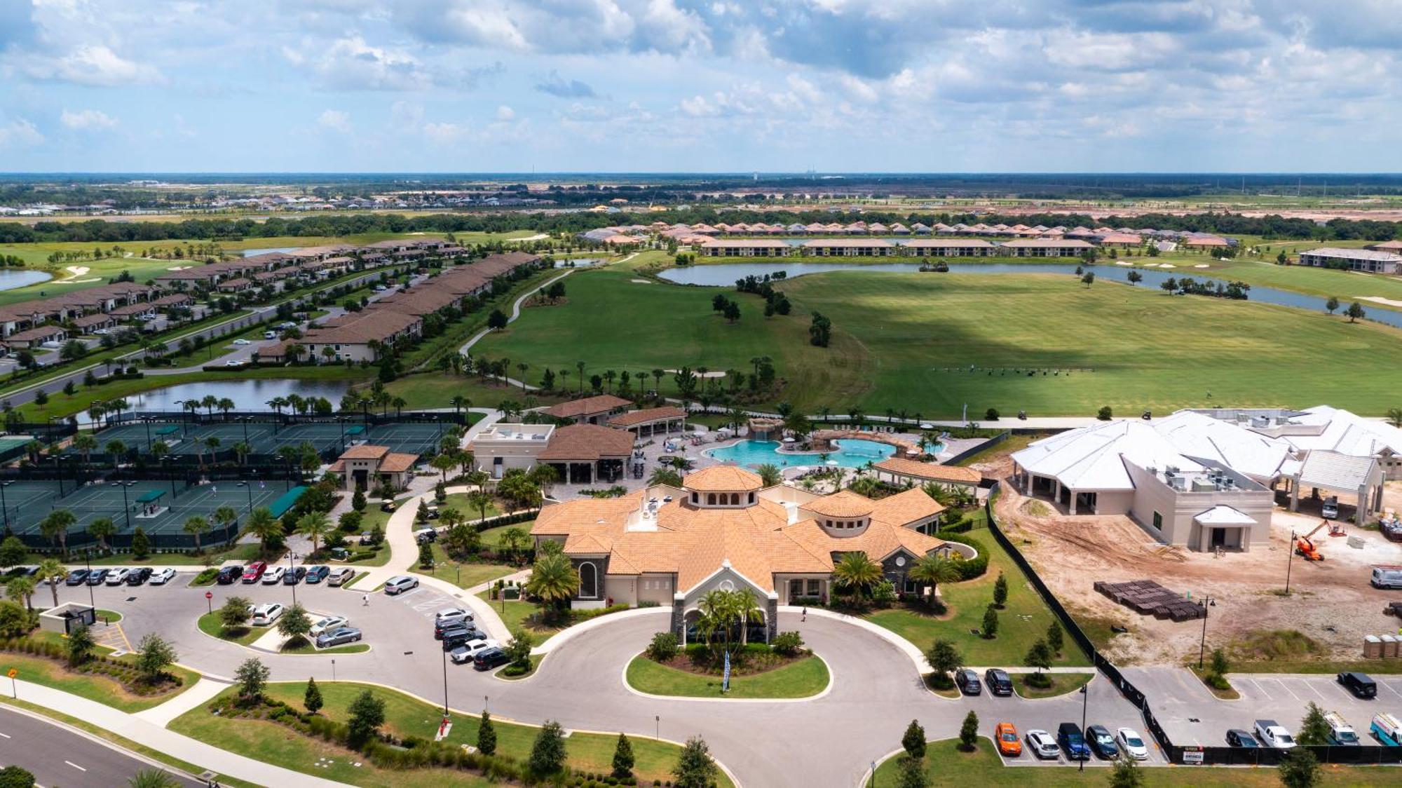 12th Hole Hideaway! Ground Floor At Lakewood National Golf Club! Holiday home