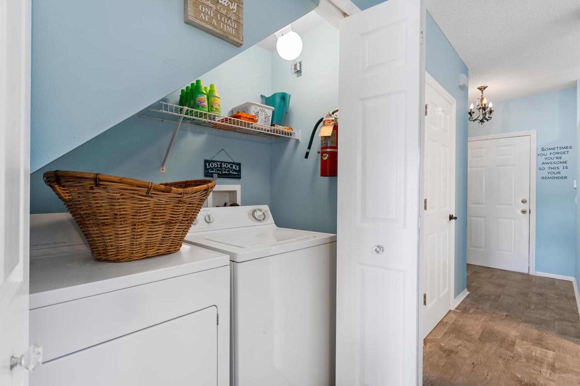 Cappy Hour! Lakefront Townhome With Backyard Paradise And Amazing Community Amenities! Bradenton