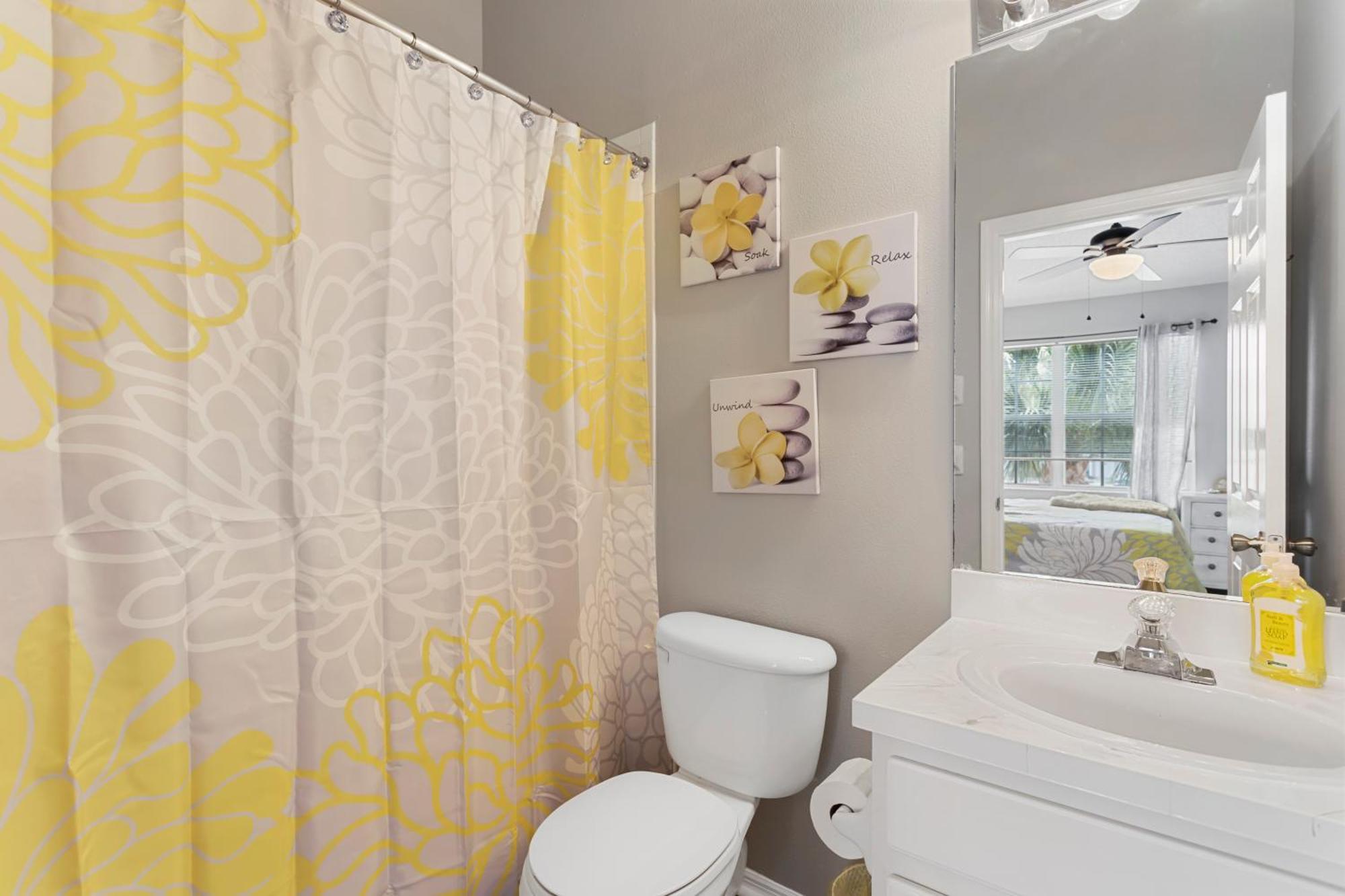 Cappy Hour! Lakefront Townhome With Backyard Paradise And Amazing Community Amenities! Holiday home