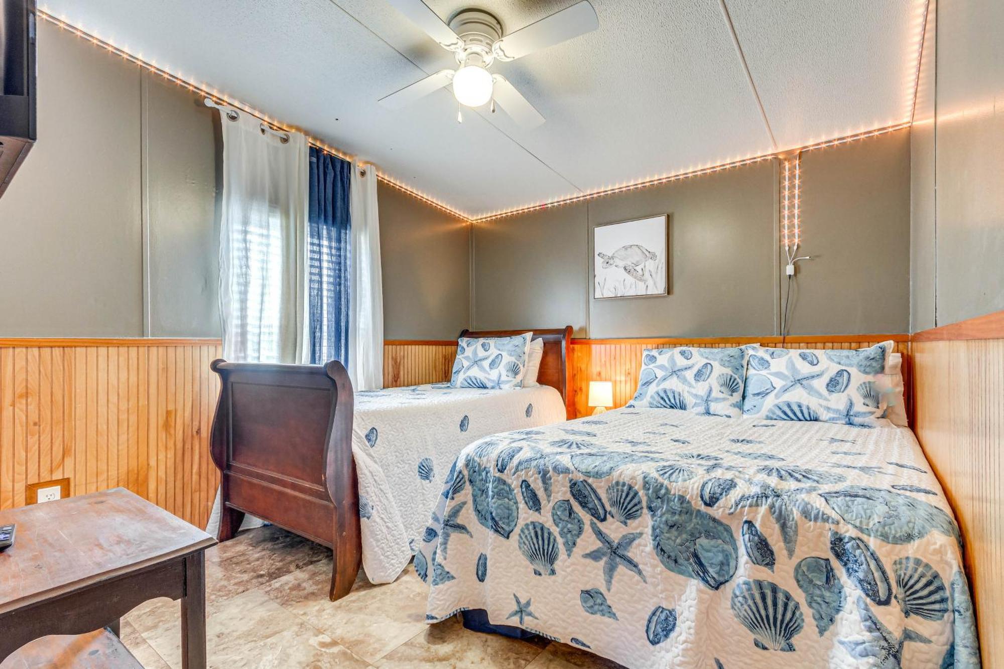 With Private Dock - 7 Mi To Beaches *