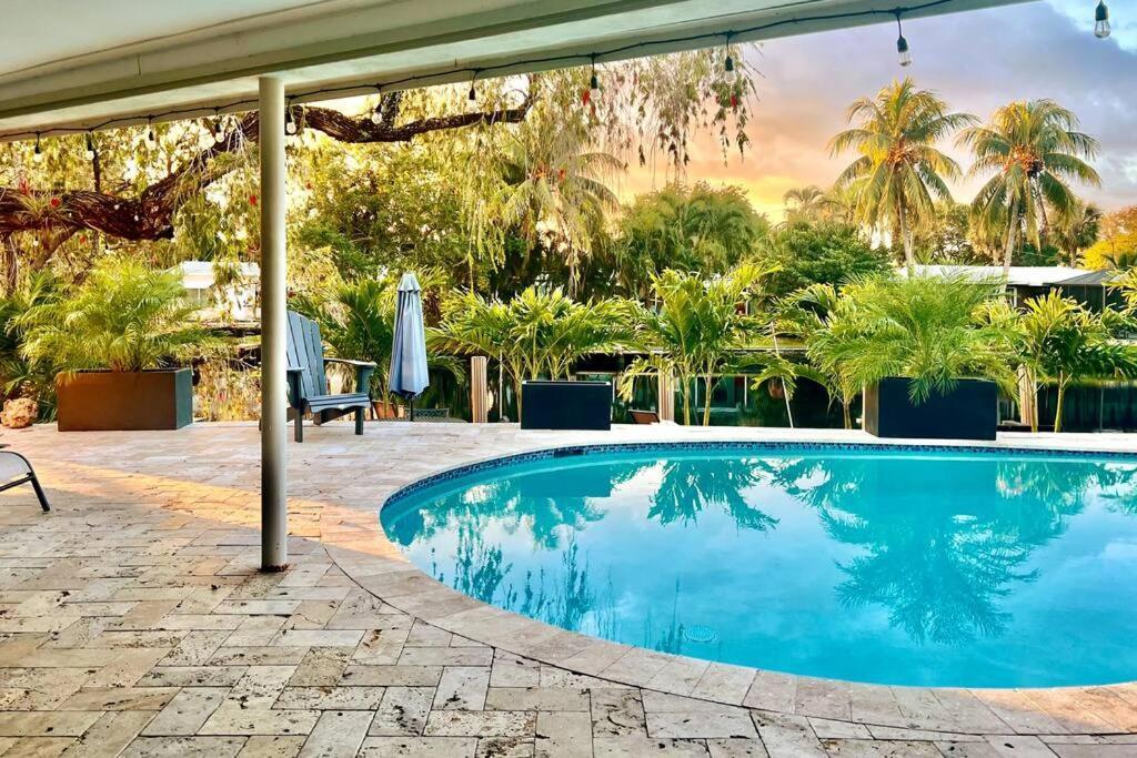 Waterfront Tropical Oasis, Htd Pool-hottub-kayaks Fort Lauderdale