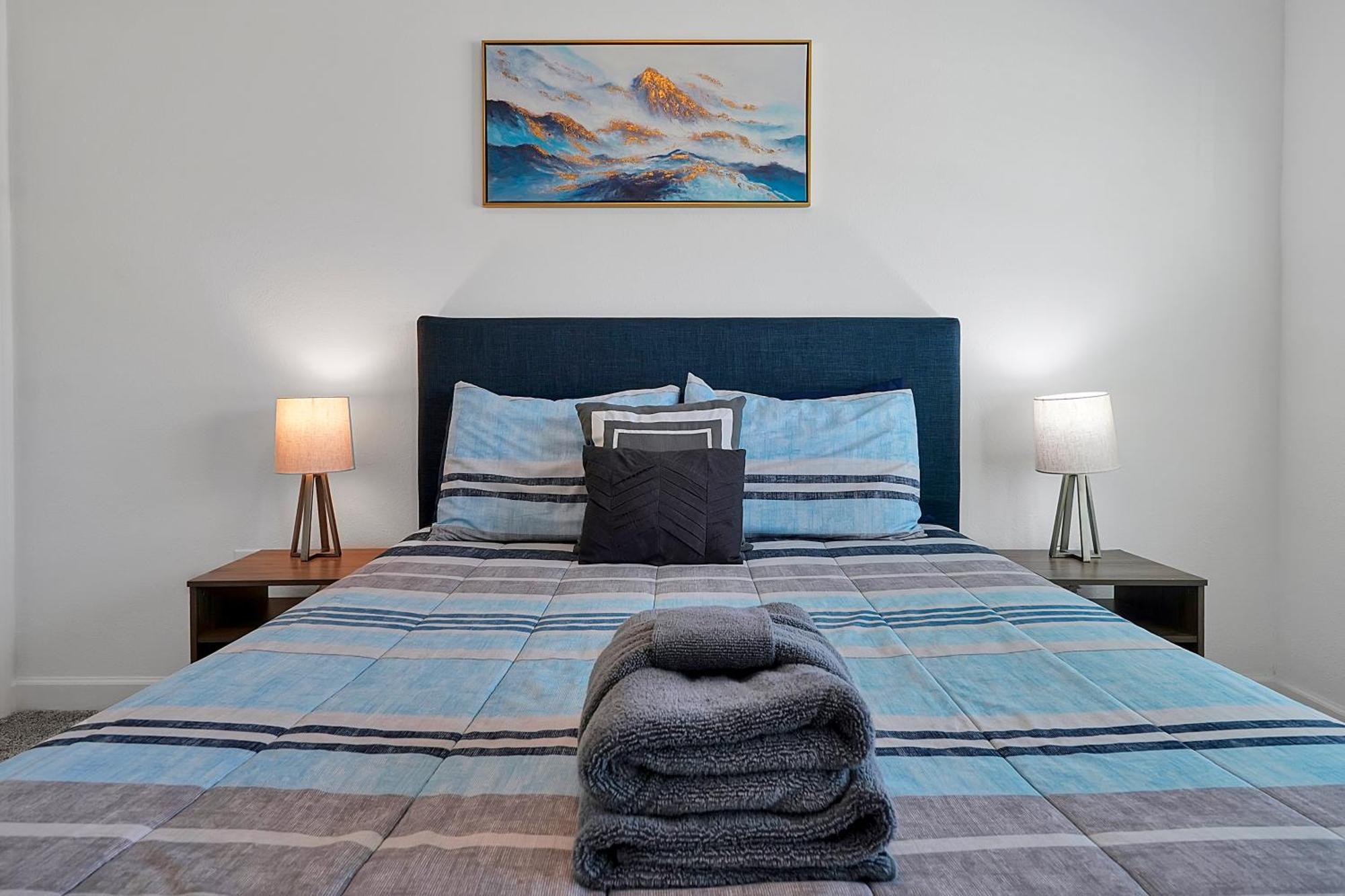 Storey Escape W/ Pool, Games & Water Park